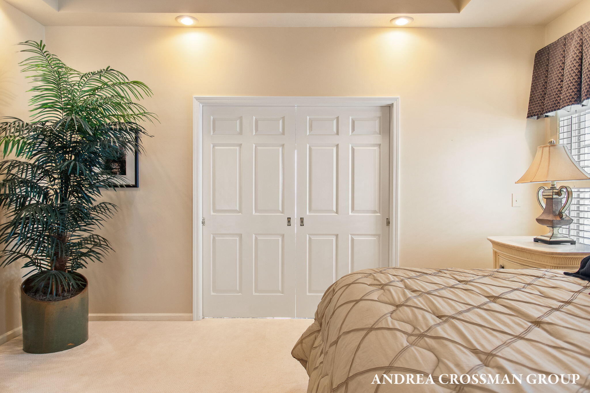 St. Joseph, Michigan, 49085, United States, 4 Bedrooms Bedrooms, ,4 BathroomsBathrooms,Residential,For Sale,1960959