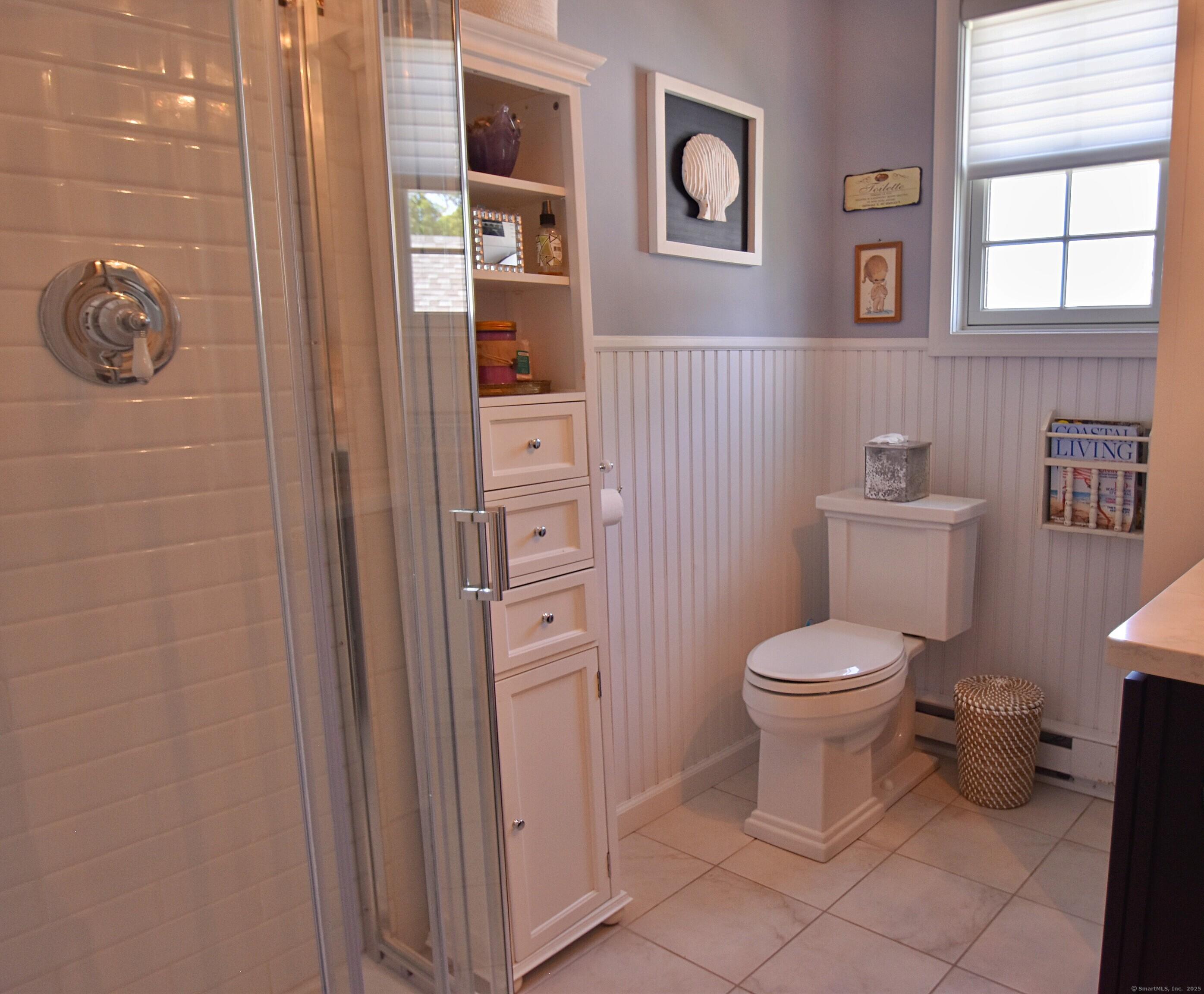 Clinton, Connecticut, 06413, United States, 3 Bedrooms Bedrooms, ,2 BathroomsBathrooms,Residential,For Sale,1914368