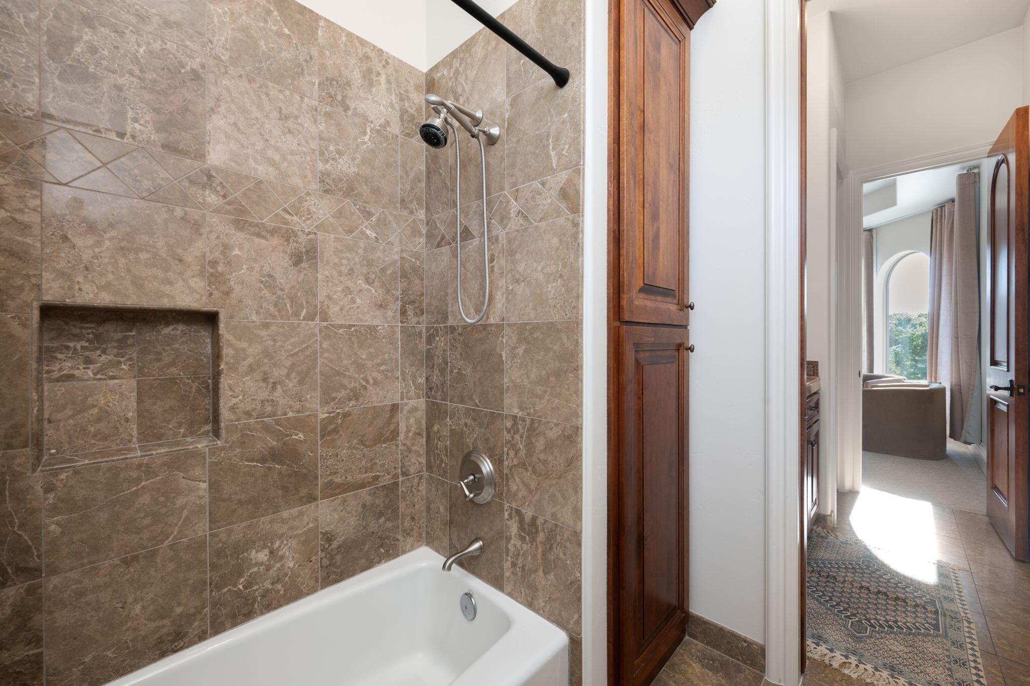 Washington, Utah, 84780, United States, 6 Bedrooms Bedrooms, ,8 BathroomsBathrooms,Residential,For Sale,1916312