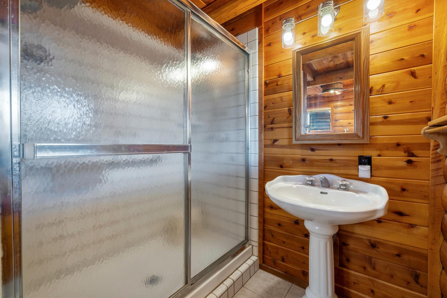 La Grange, California, 95329, United States, 2 Bedrooms Bedrooms, ,3 BathroomsBathrooms,Residential,For Sale,2009074