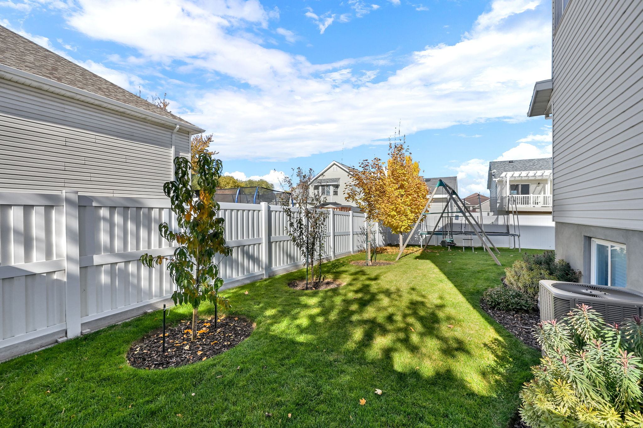 Clinton, Utah, 84015, United States, 5 Bedrooms Bedrooms, ,3 BathroomsBathrooms,Residential,For Sale,1987600