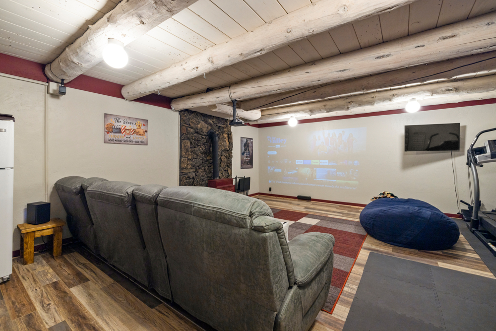 CHILOQUIN, Oregon, 97624, United States, 3 Bedrooms Bedrooms, ,3 BathroomsBathrooms,Residential,For Sale,1974697