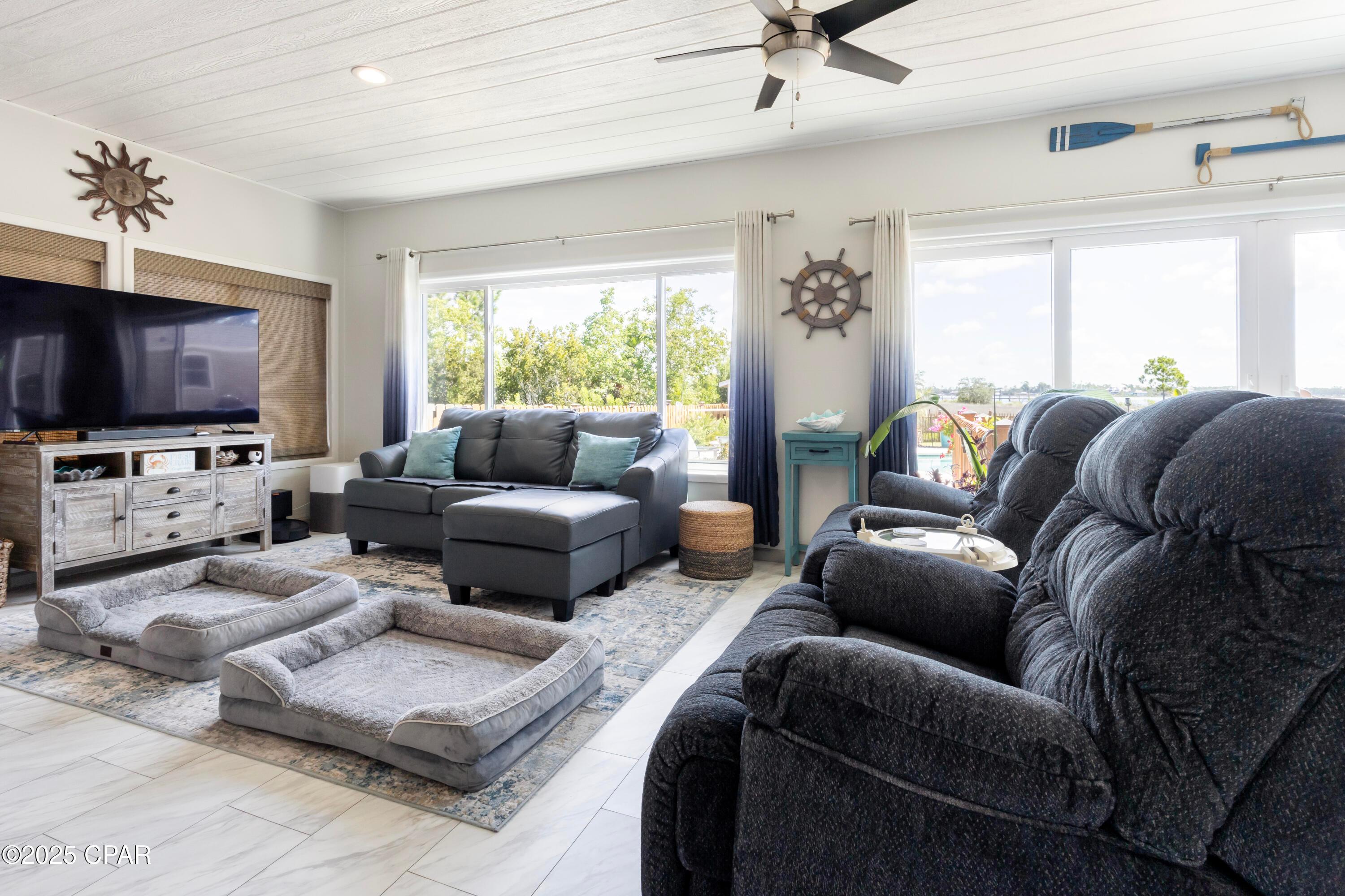 Panama City, Florida, 32404, United States, 3 Bedrooms Bedrooms, ,3 BathroomsBathrooms,Residential,For Sale,1983349