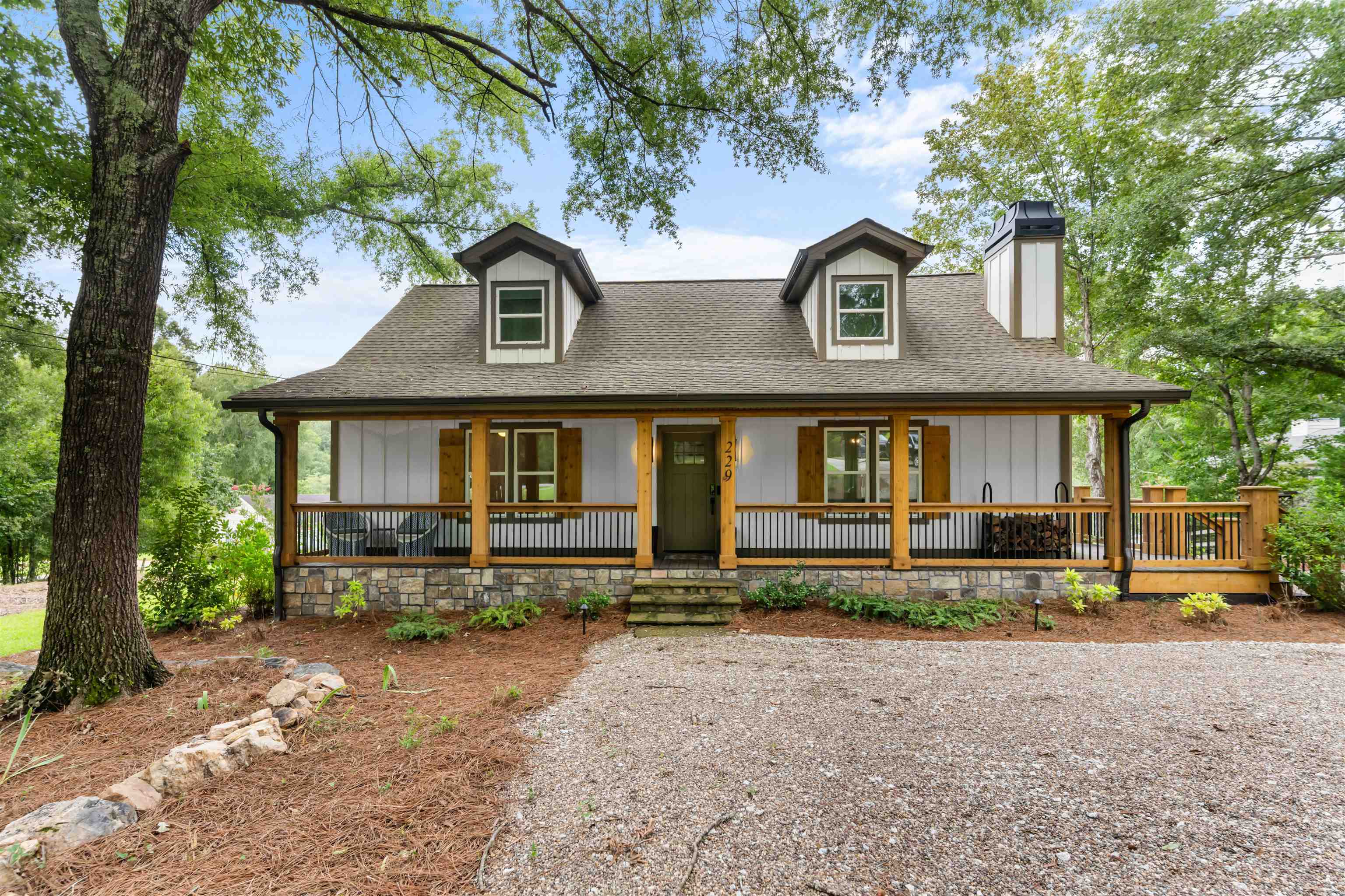 Eatonton, Georgia, 31024, United States, 4 Bedrooms Bedrooms, ,2 BathroomsBathrooms,Residential,For Sale,1911200