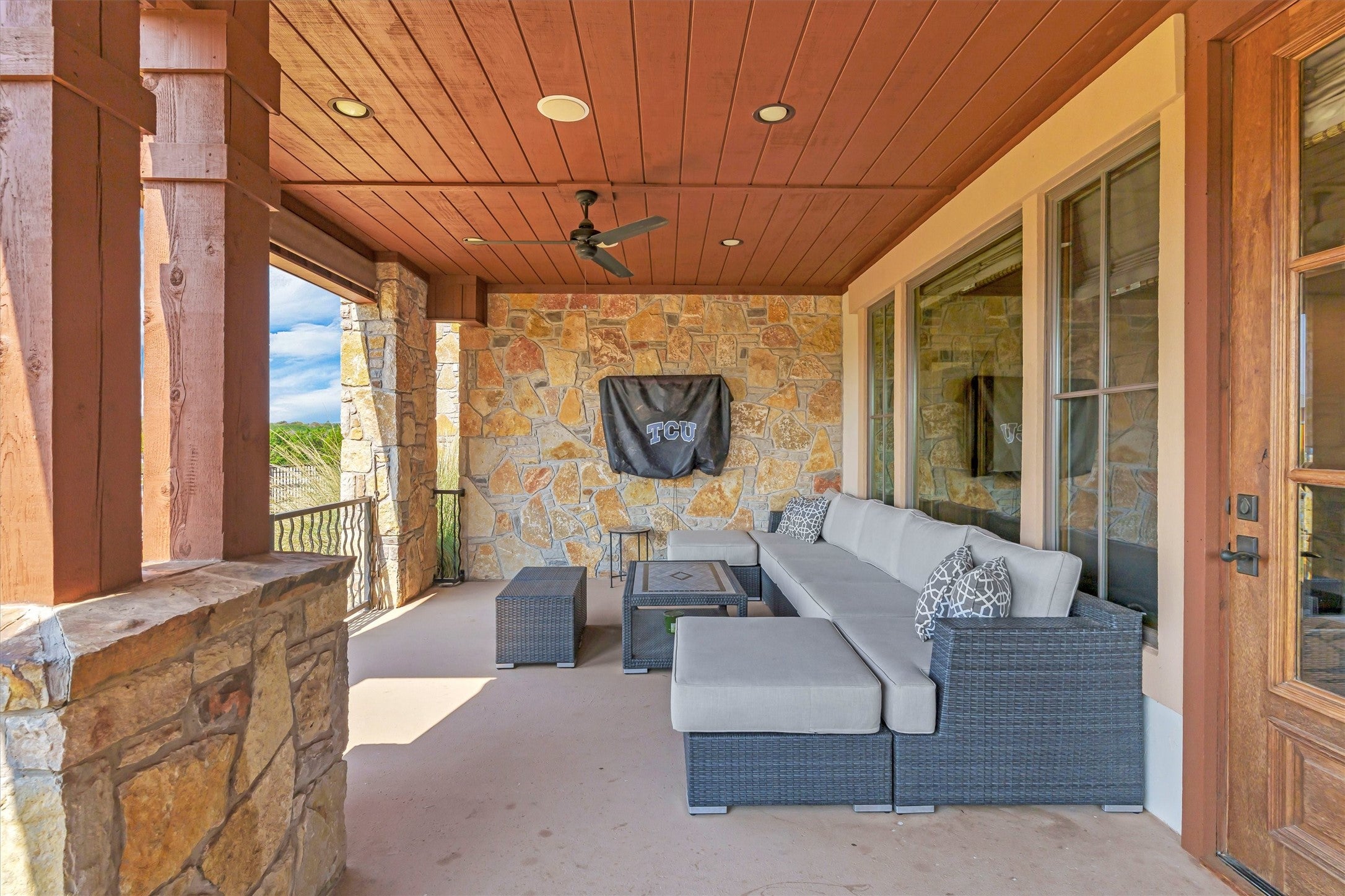 Graford, Texas, 76449, United States, 3 Bedrooms Bedrooms, ,4 BathroomsBathrooms,Residential,For Sale,1982485