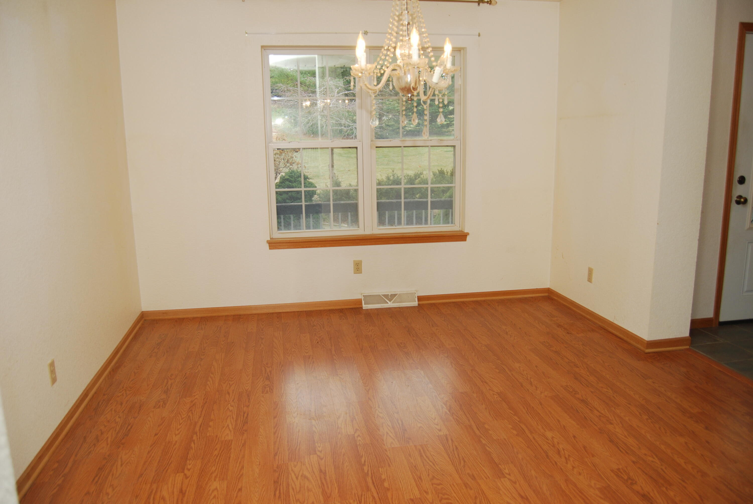 Wayne, Wisconsin, 53002, United States, 3 Bedrooms Bedrooms, ,2 BathroomsBathrooms,Residential,For Sale,2000688