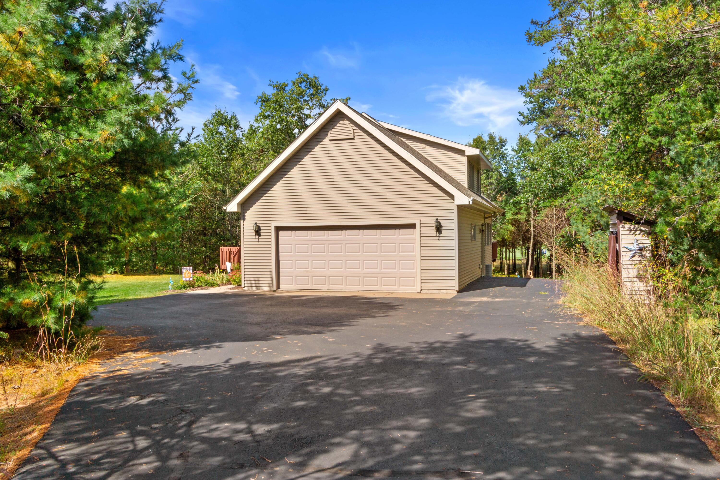 Rome, Wisconsin, 54457, United States, 3 Bedrooms Bedrooms, ,4 BathroomsBathrooms,Residential,For Sale,1975747