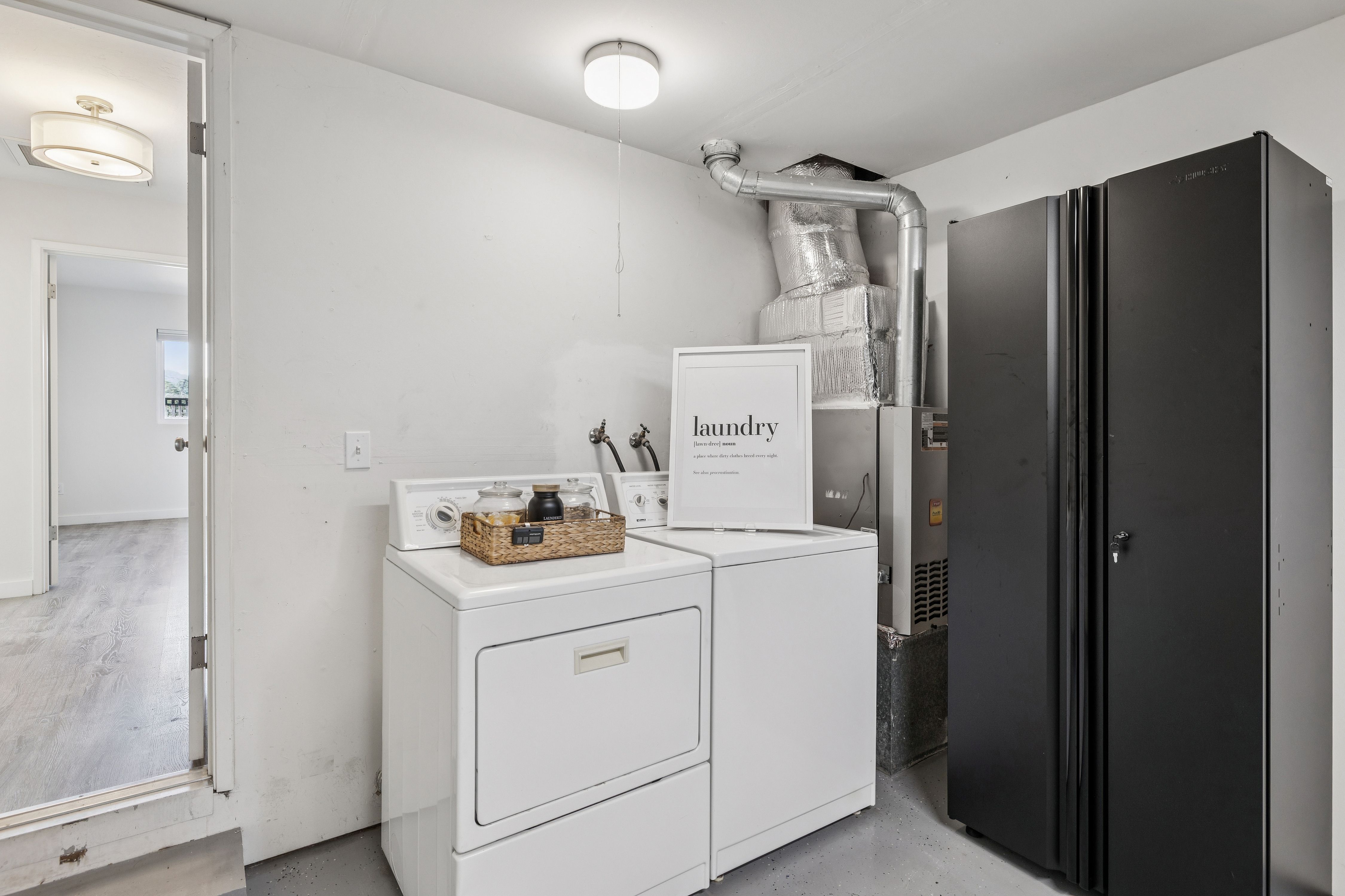  Tastefully Remodeled One-Level Condominium - 物件實景