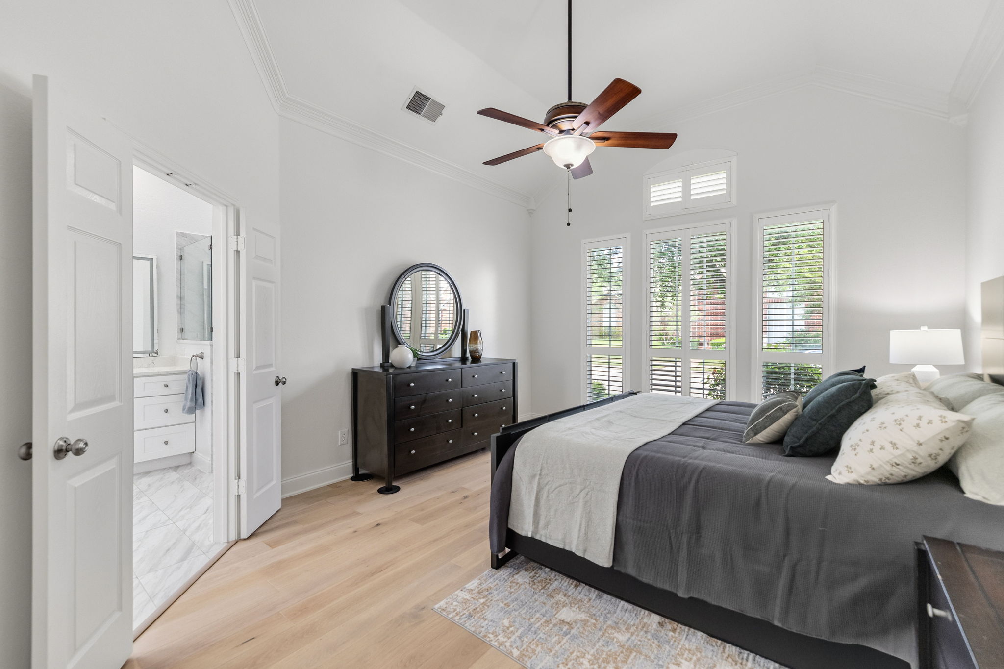  115 Saint James Road, Irving, TX, 75063 - 物件實景