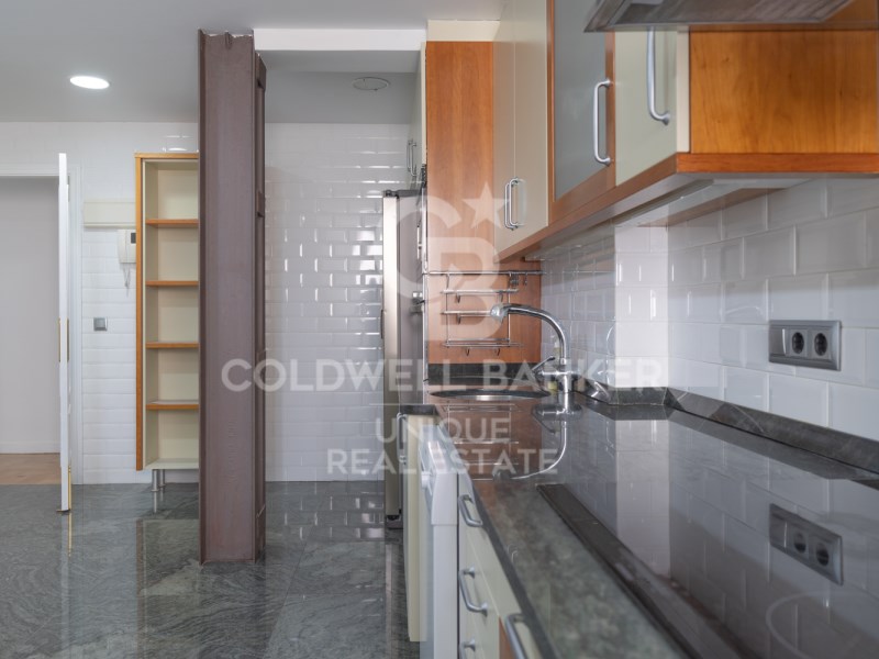 Madrid, Comunidad de Madrid, ES, 5 Bedrooms Bedrooms, ,3 BathroomsBathrooms,Residential,For Sale,1847498