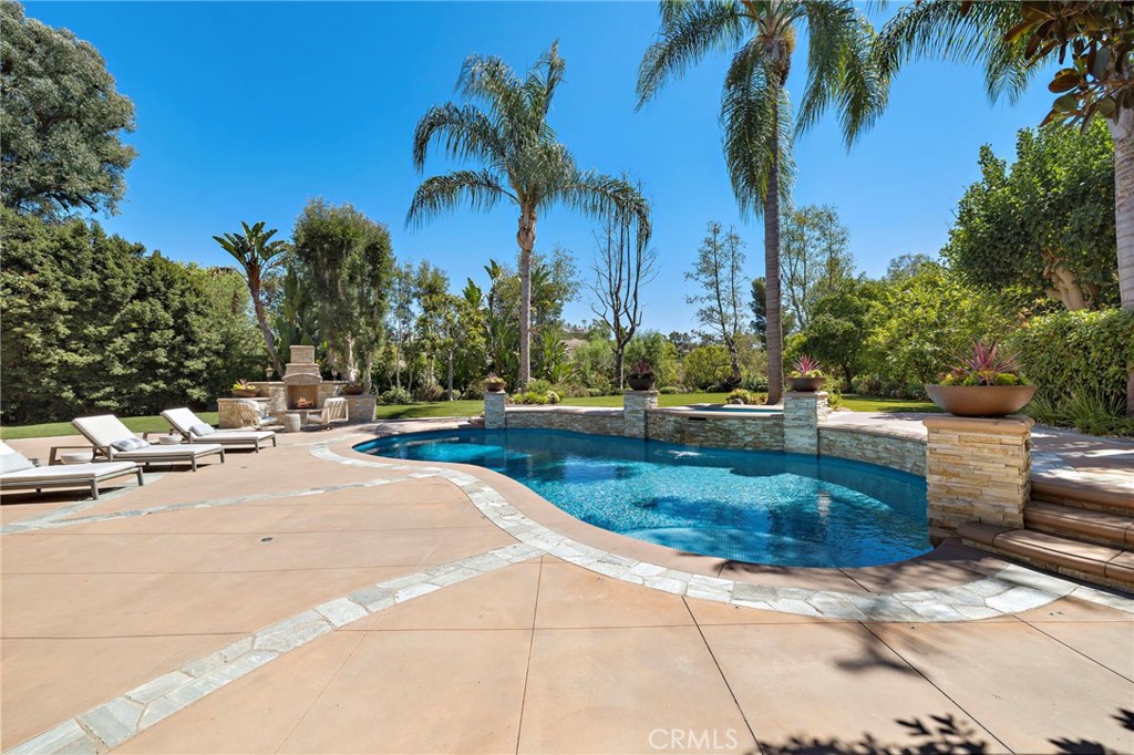 Laguna Hills, California, 92653, United States, 7 Bedrooms Bedrooms, ,5 BathroomsBathrooms,Residential,For Sale,1941687