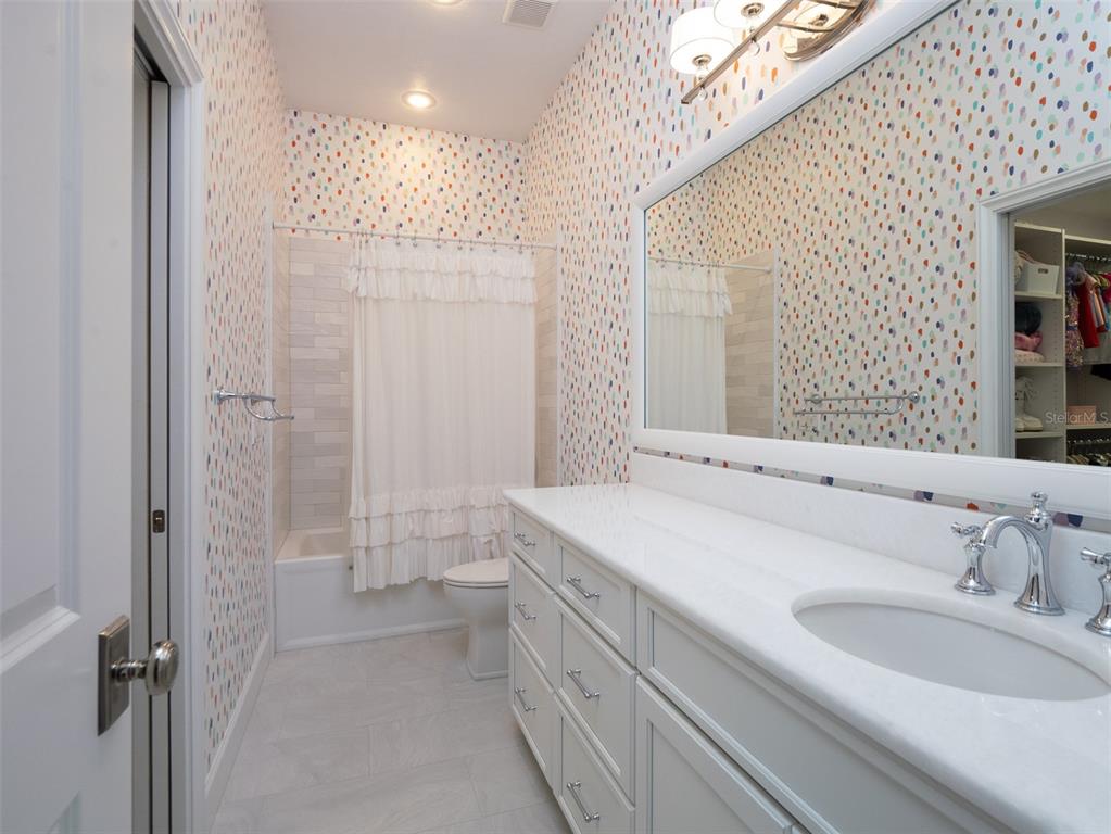 Gainesville, Florida, 32608, United States, 5 Bedrooms Bedrooms, ,8 BathroomsBathrooms,Residential,For Sale,1754058