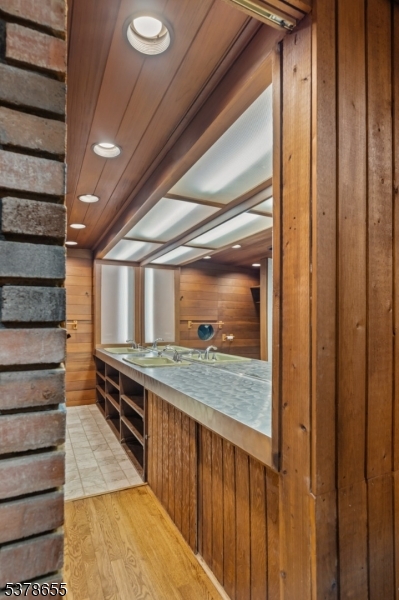 Lebanon Twp., New Jersey, 08826, United States, 3 Bedrooms Bedrooms, ,2 BathroomsBathrooms,Residential,For Sale,1972672