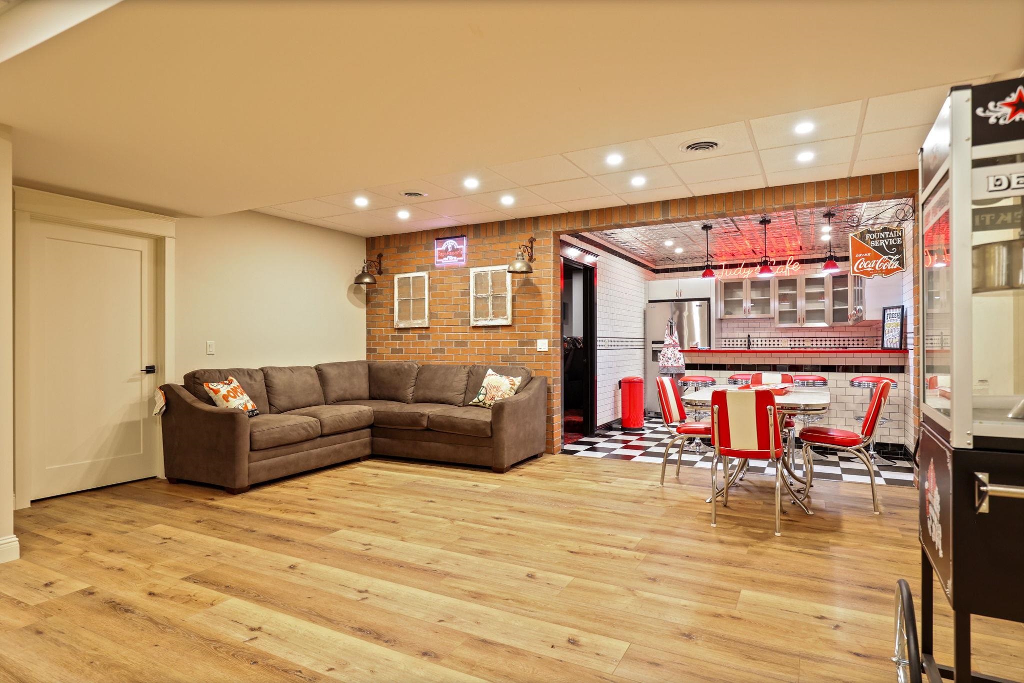 Birch Run, Michigan, 48415, United States, 3 Bedrooms Bedrooms, ,5 BathroomsBathrooms,Residential,For Sale,1977323