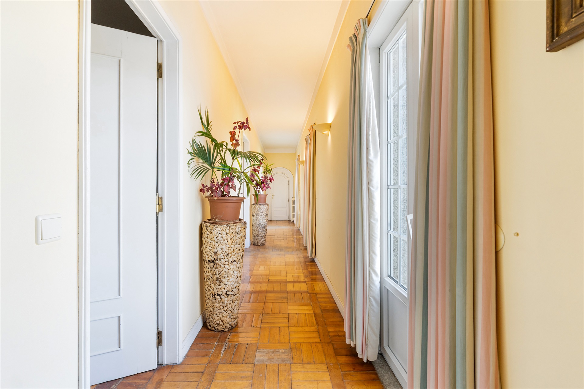  Manor House, 5 bedrooms, for Sale - 物件實景