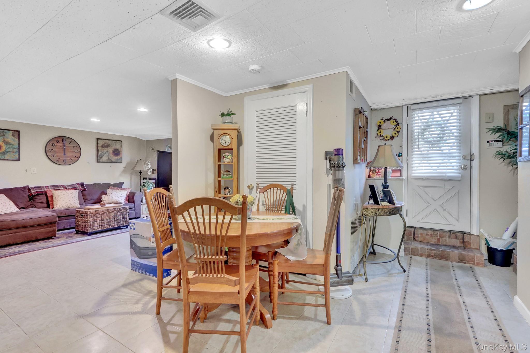  3273 5th Street, Oceanside, NY, 11572 - 物件實景