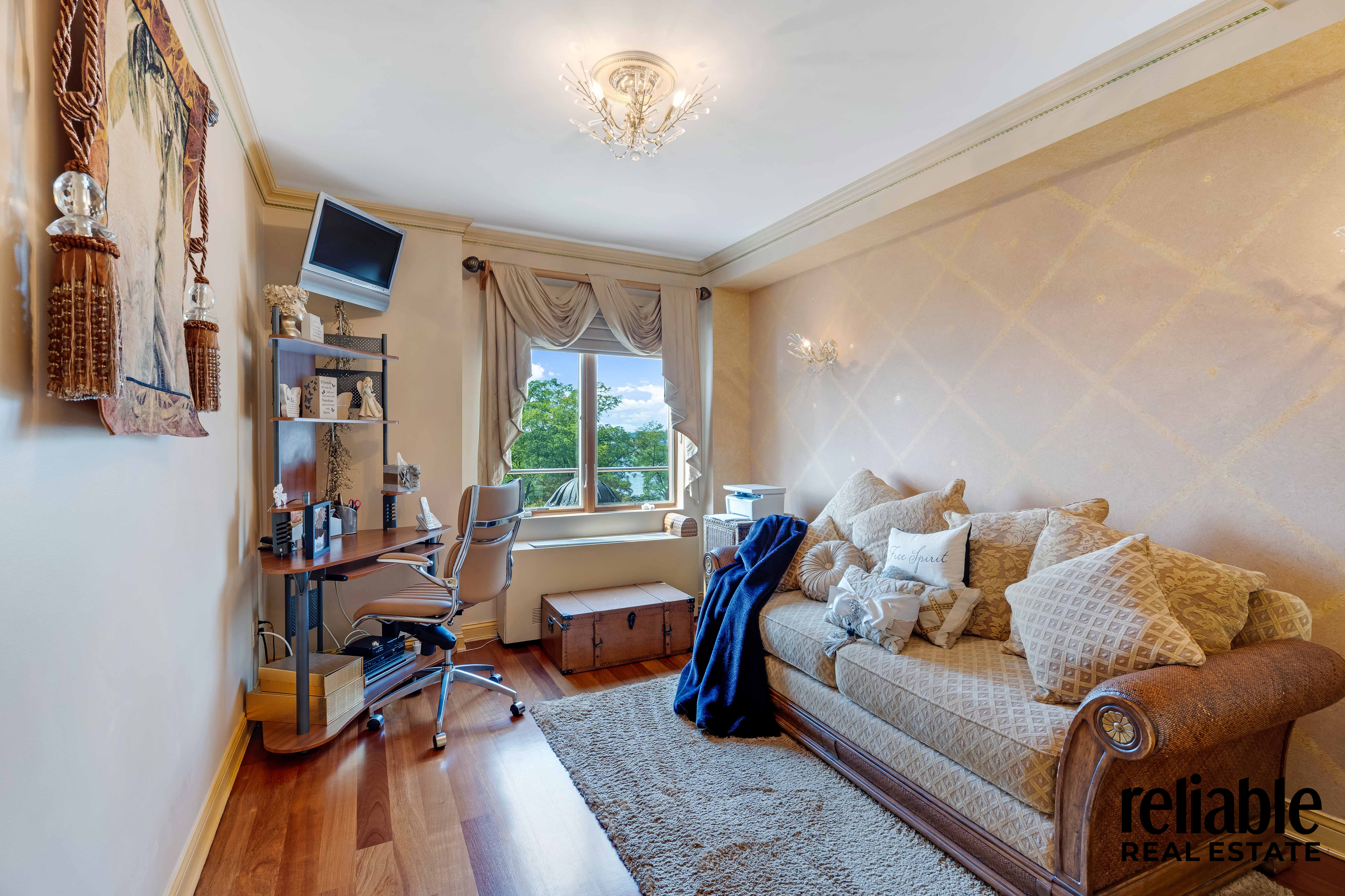 Brooklyn, New York, 11209, United States, 2 Bedrooms Bedrooms, ,2 BathroomsBathrooms,Residential,For Sale,1947824