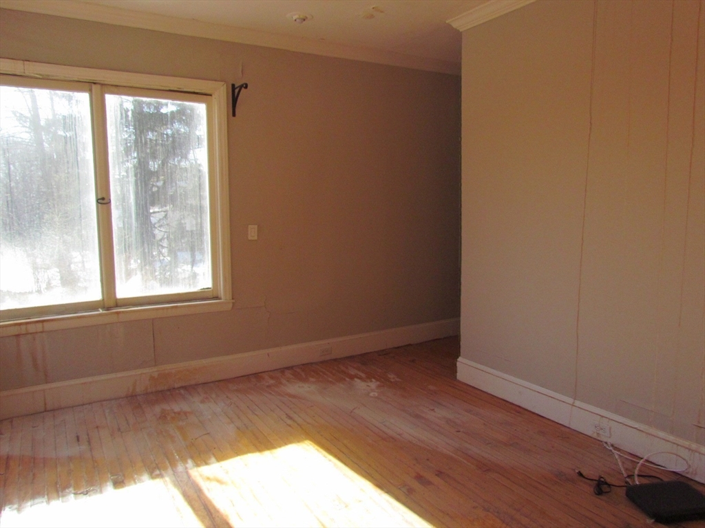 Lunenburg, Massachusetts, 01462, United States, 3 Bedrooms Bedrooms, ,3 BathroomsBathrooms,Residential,For Sale,1967616