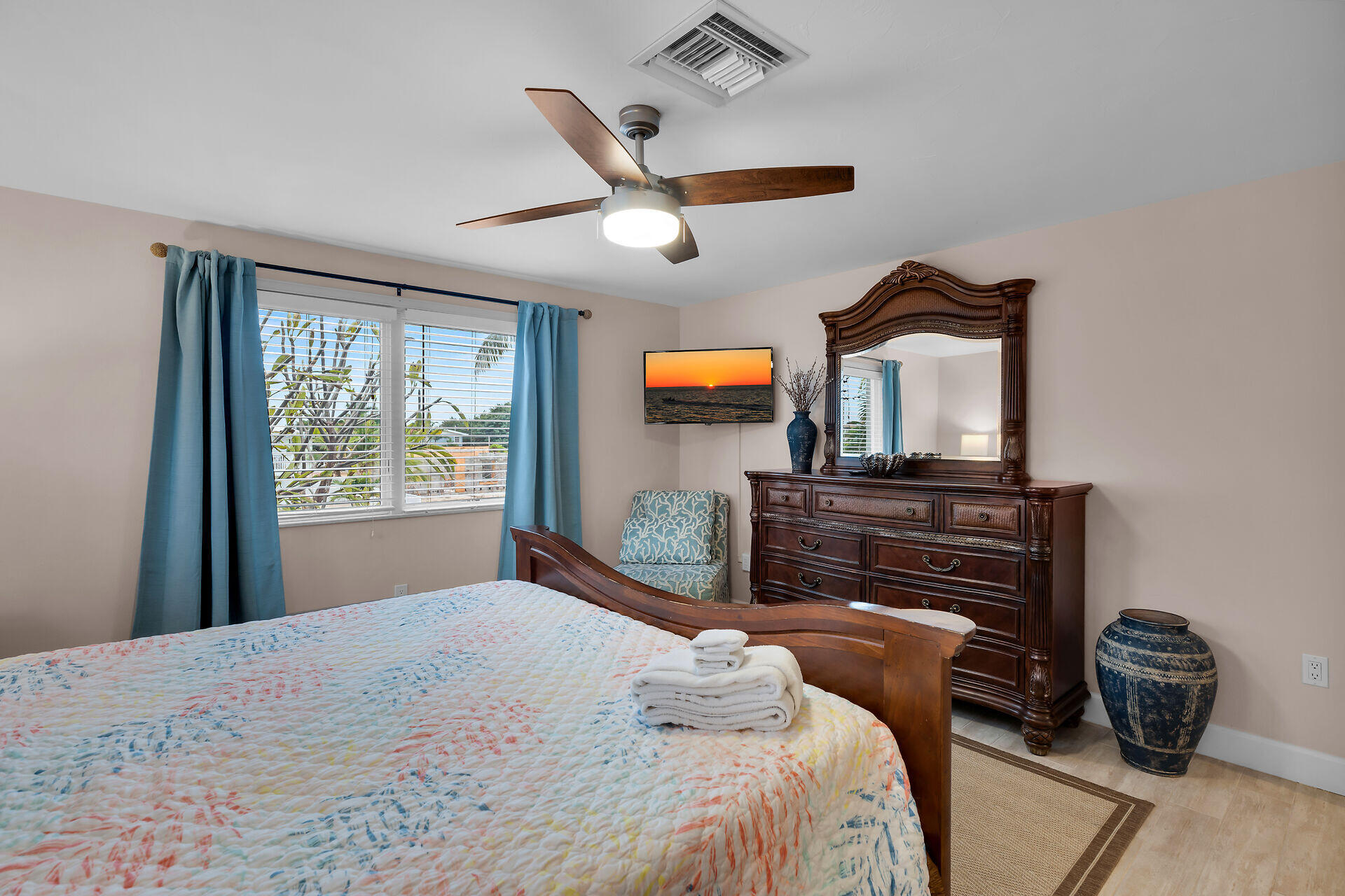 MARATHON, Florida, 33050, United States, 5 Bedrooms Bedrooms, ,3 BathroomsBathrooms,Residential,For Sale,1691478