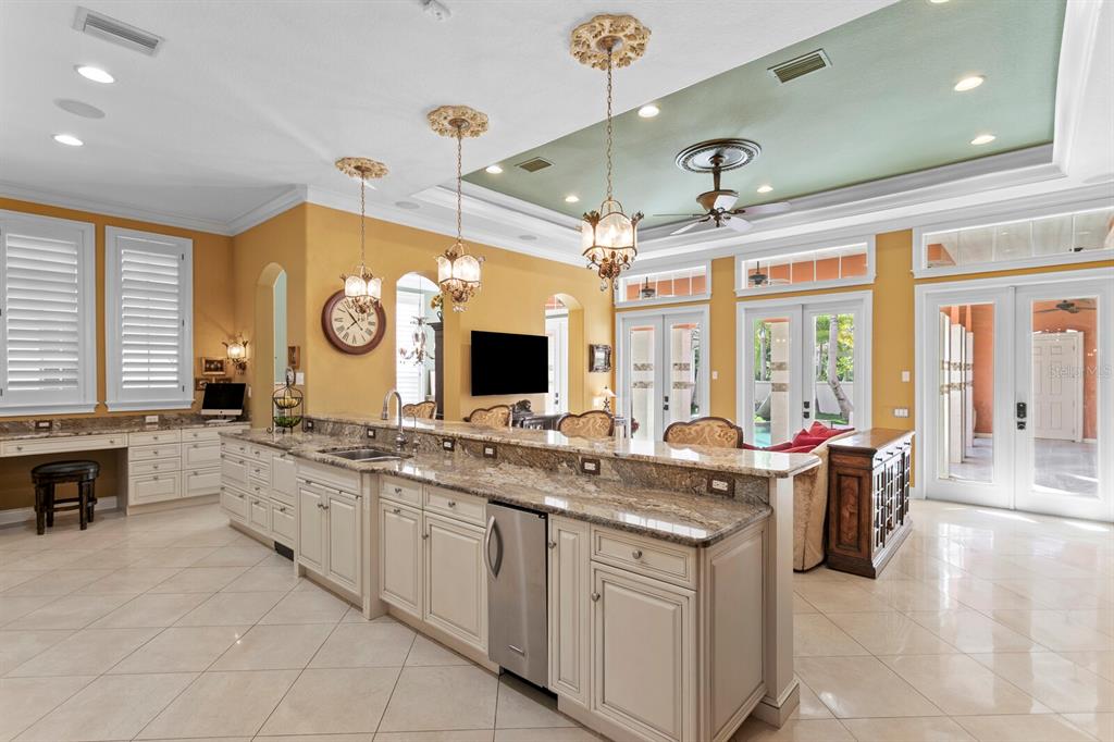 Tampa, Florida, 33616, United States, 4 Bedrooms Bedrooms, ,7 BathroomsBathrooms,Residential,For Sale,1993403