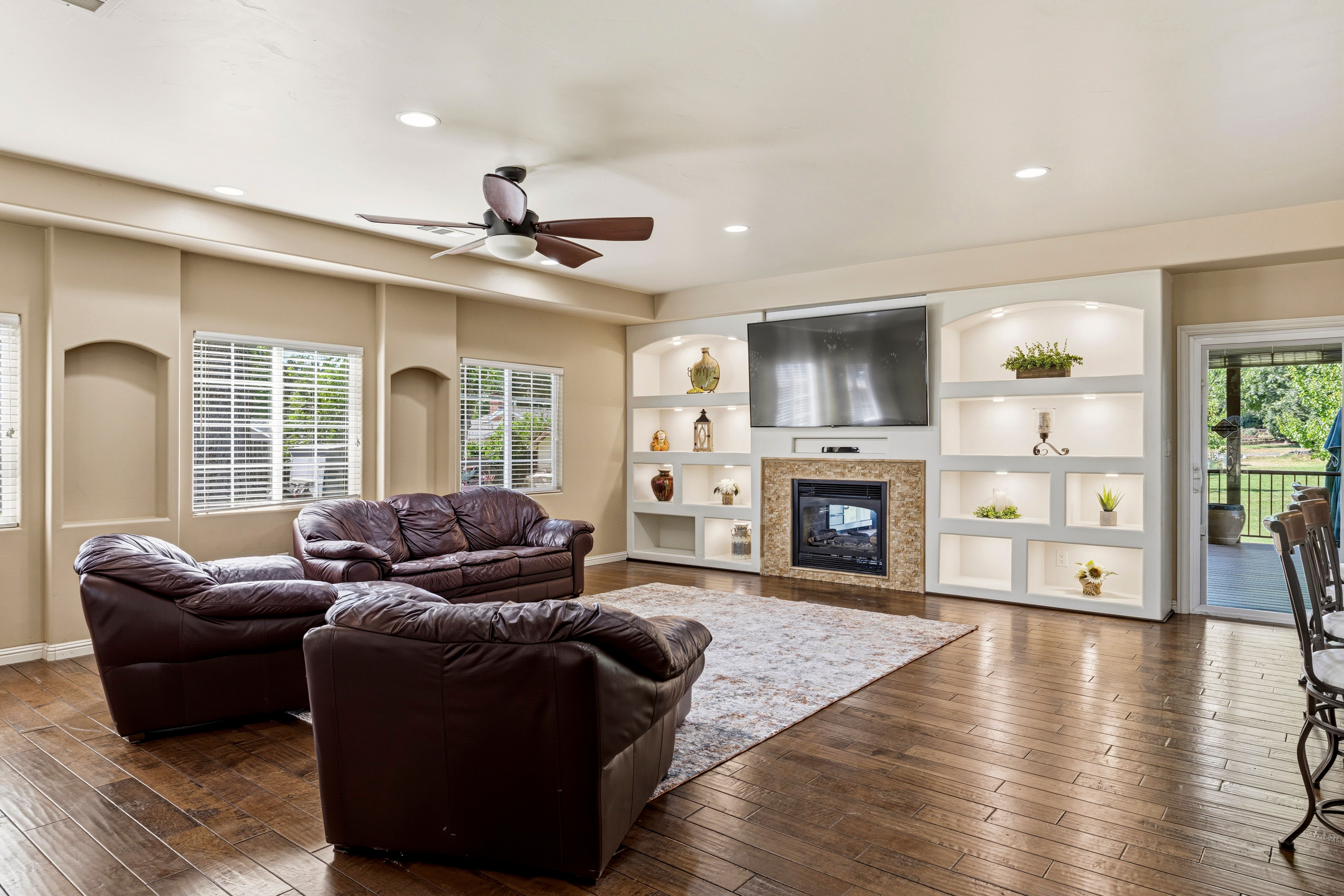  8723 Phoenix Avenue, Fair Oaks, CA 95628 - 物件實景