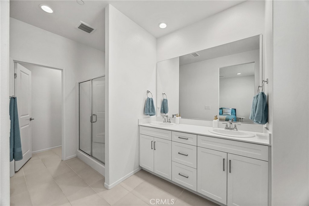 Chino, California, 91708, United States, 3 Bedrooms Bedrooms, ,3 BathroomsBathrooms,Residential,For Sale,2026423
