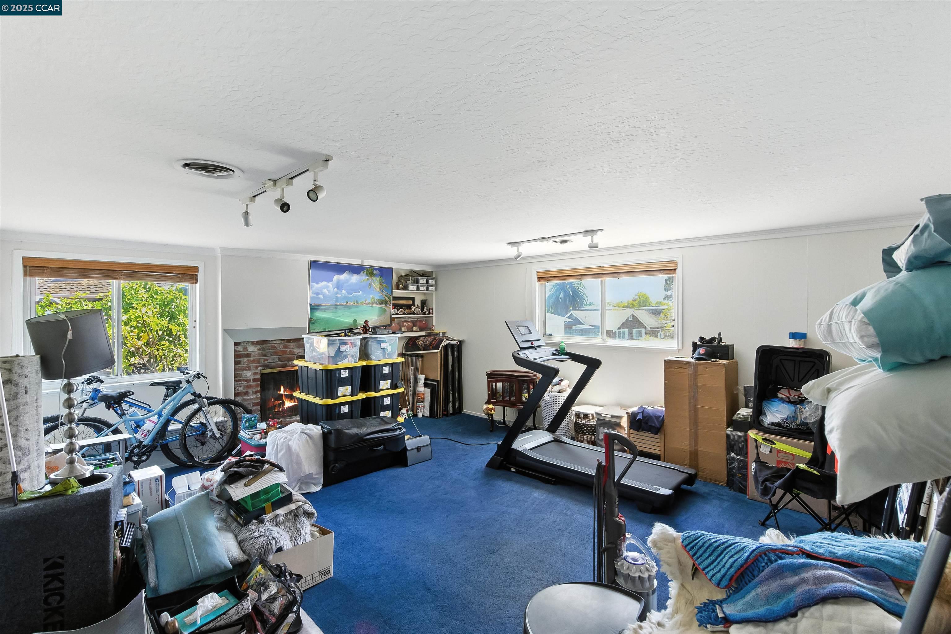 Vallejo, California, 94589, United States, 3 Bedrooms Bedrooms, ,2 BathroomsBathrooms,Residential,For Sale,1917421