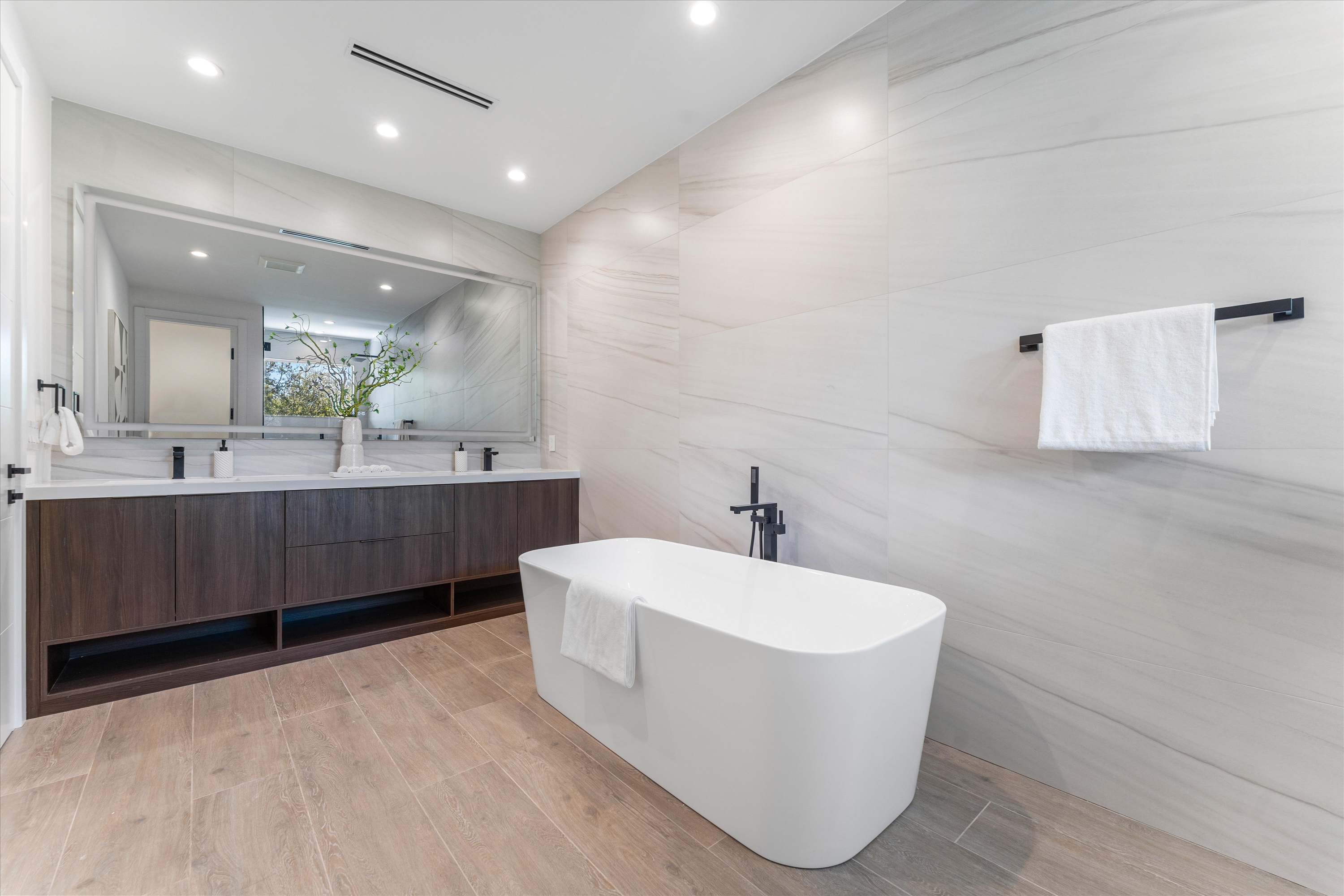  1122 NE 10th Ave, Fort Lauderdale, FL, 33304 - 物件實景