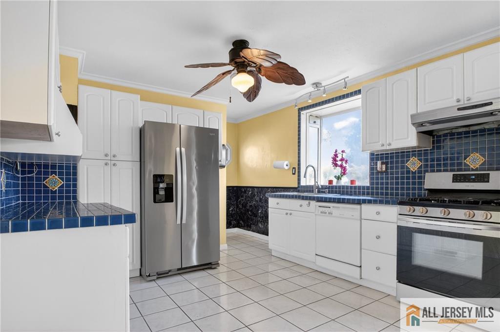 Old Bridge, New Jersey, 08857, United States, 3 Bedrooms Bedrooms, ,2 BathroomsBathrooms,Residential,For Sale,2003291