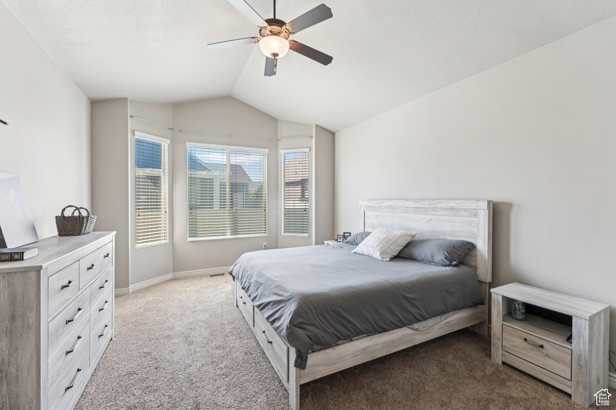 Riverton, Utah, 84096, United States, 4 Bedrooms Bedrooms, ,2 BathroomsBathrooms,Residential,For Sale,1932911