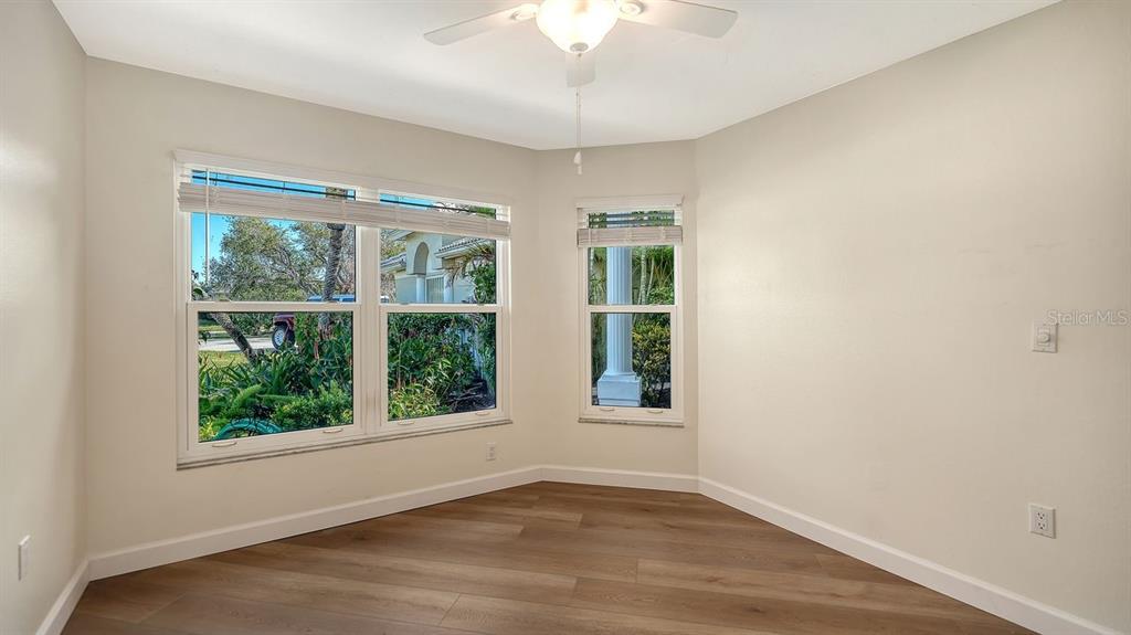 Sarasota, Florida, 34238, United States, 2 Bedrooms Bedrooms, ,2 BathroomsBathrooms,Residential,For Sale,1989499