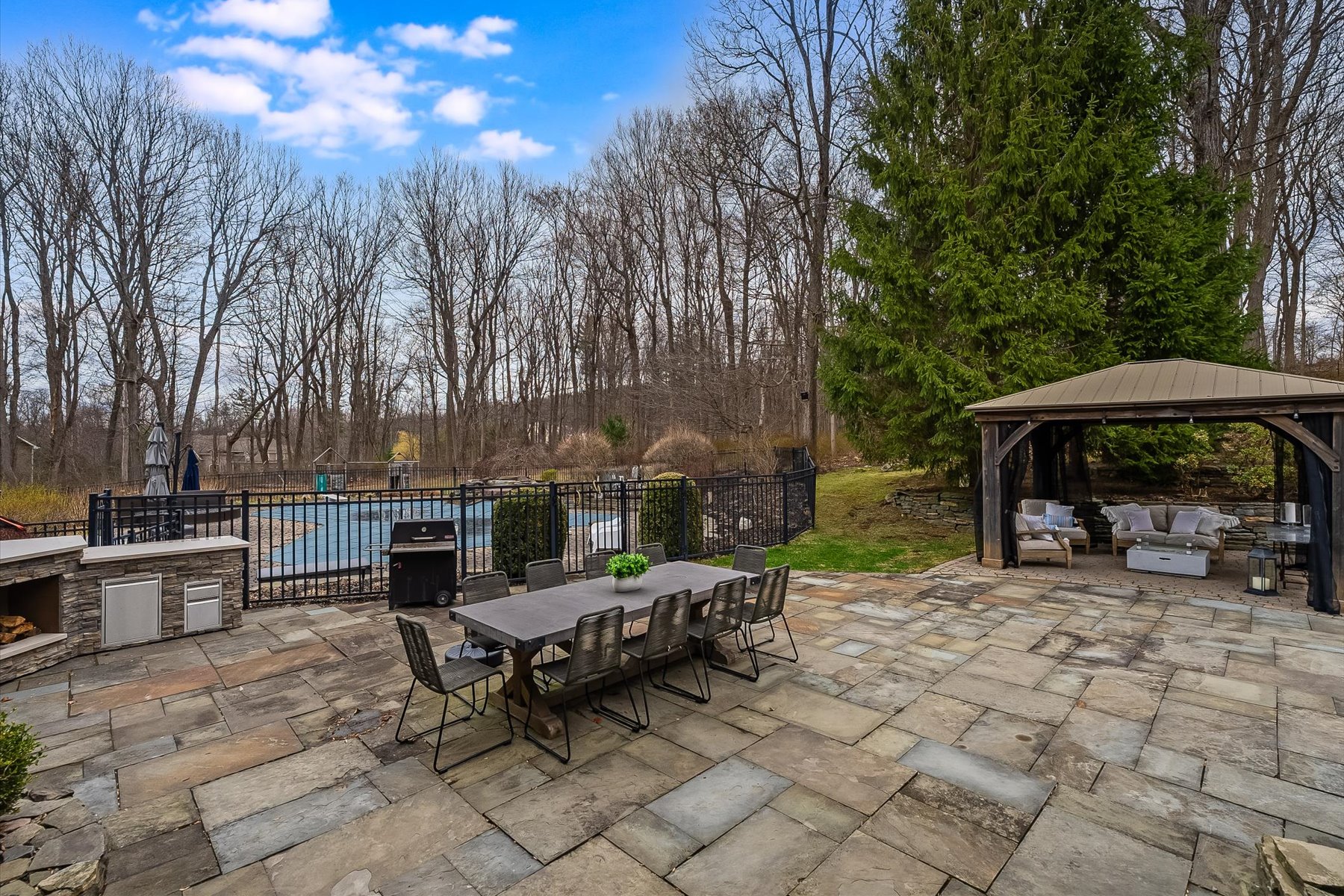  Custom Estate Home on Five Stunning Acres - 物件實景