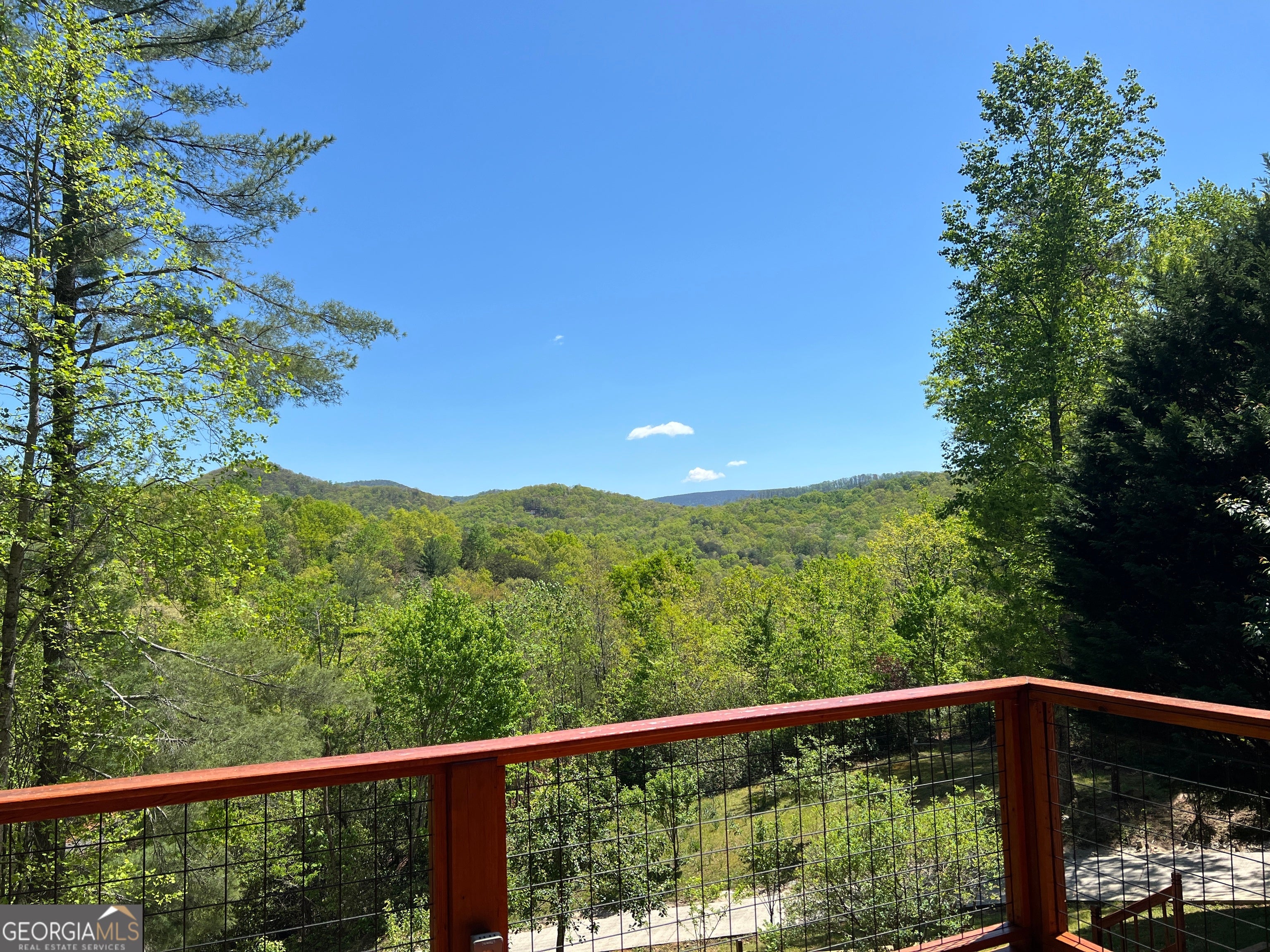 Ellijay, Georgia, 30536, United States, 2 Bedrooms Bedrooms, ,3 BathroomsBathrooms,Residential,For Sale,2035001