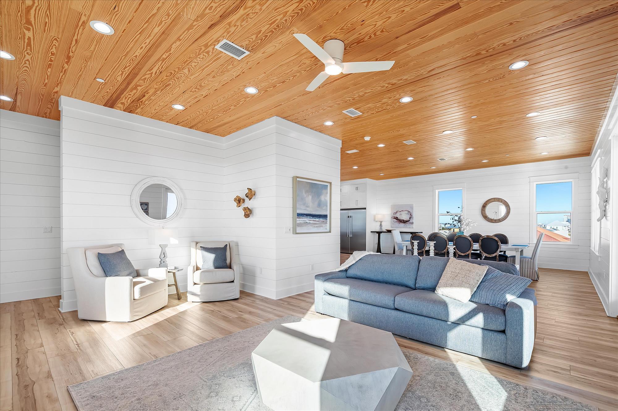 Navarre, Florida, 32566, United States, 8 Bedrooms Bedrooms, ,9 BathroomsBathrooms,Residential,For Sale,1694991