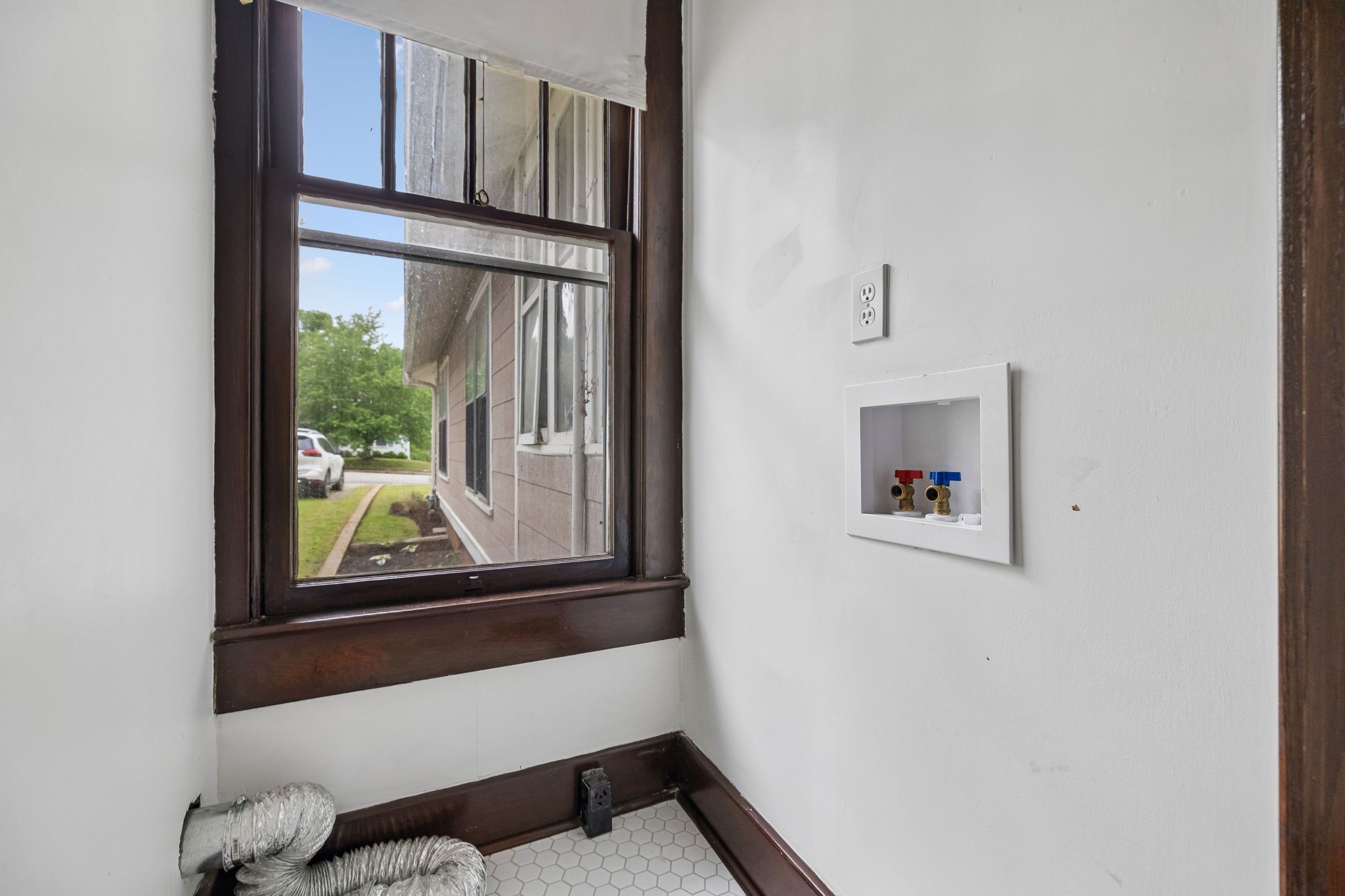  235 Georgia Ave, Clarksville, TN, 37040 - 物件實景