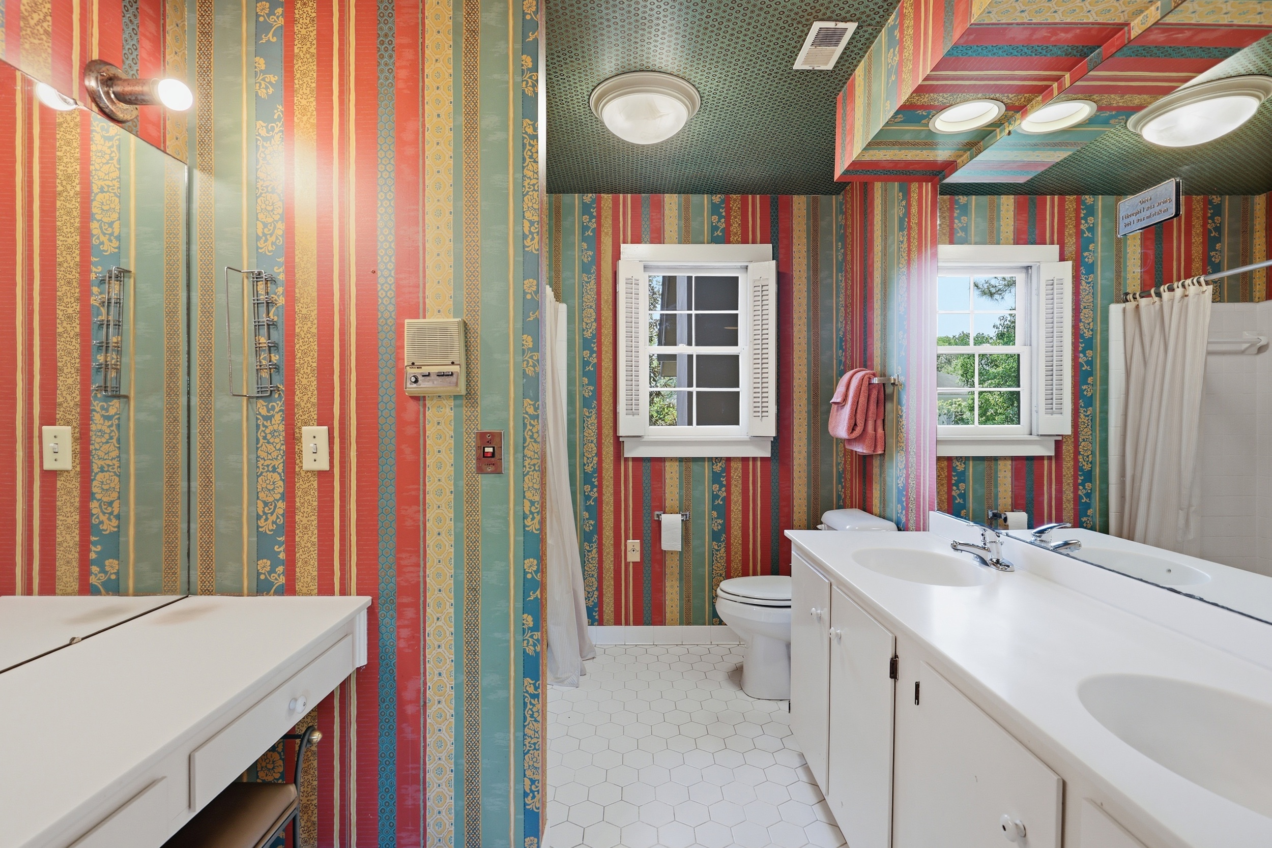  Prestigious Home in Ardsley Park Featured in Southern Living Magazine - 物件實景