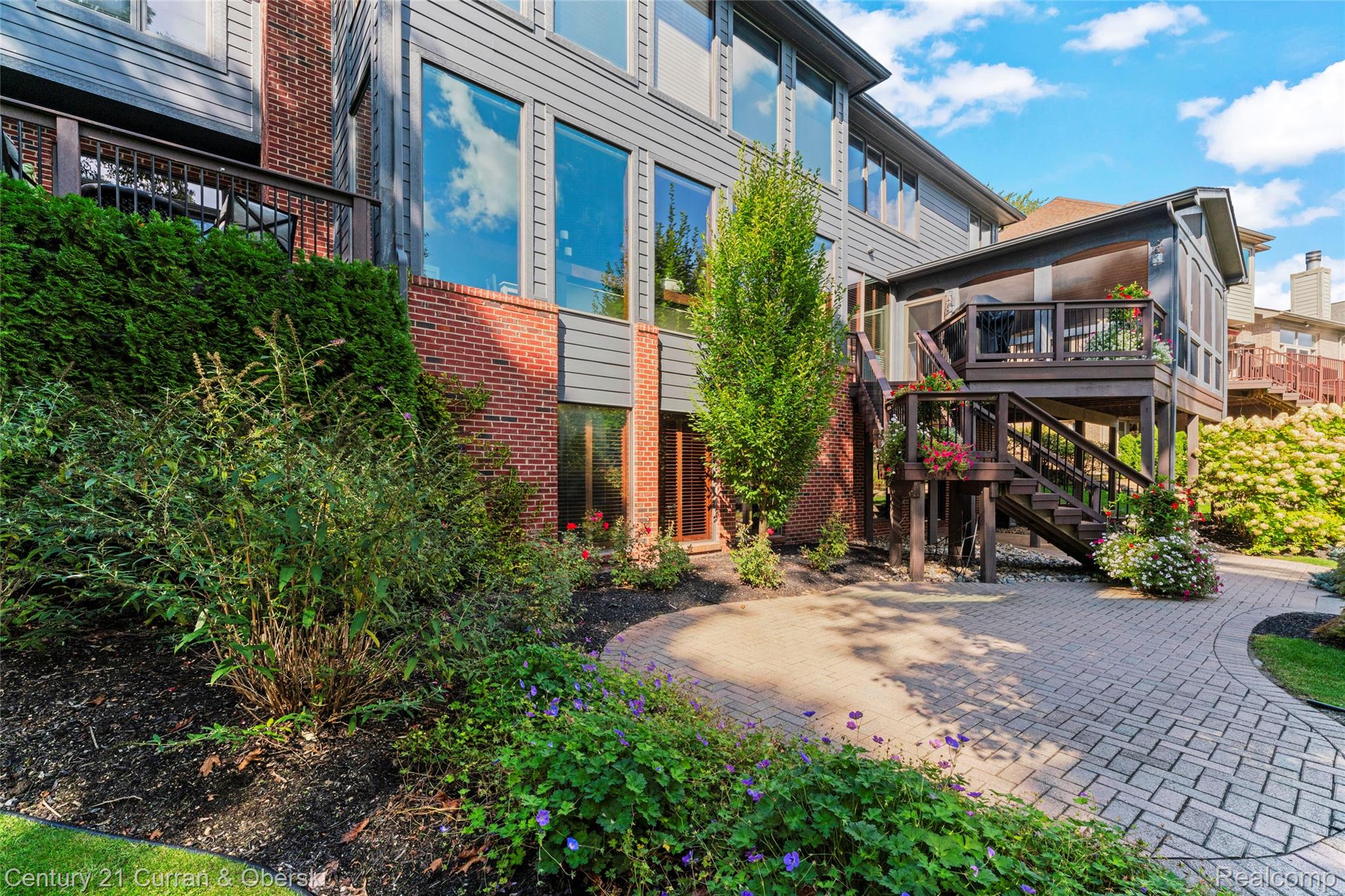 Commerce Charter Township, Michigan, 48382, United States, 4 Bedrooms Bedrooms, ,5 BathroomsBathrooms,Residential,For Sale,1974674