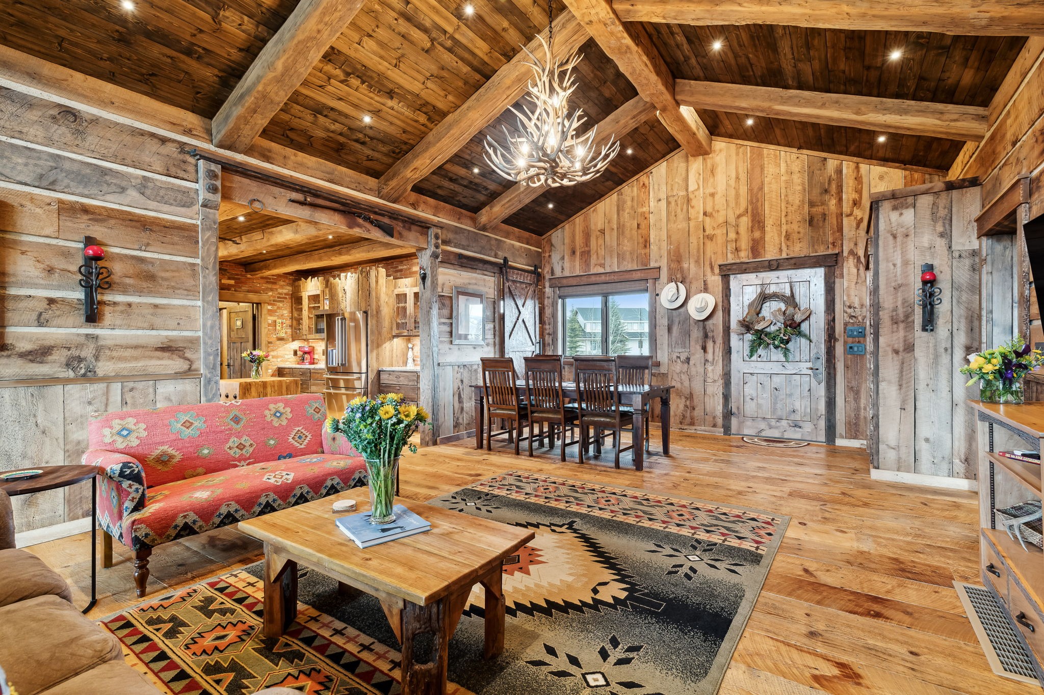  250 Crested Butte Way - 物件實景