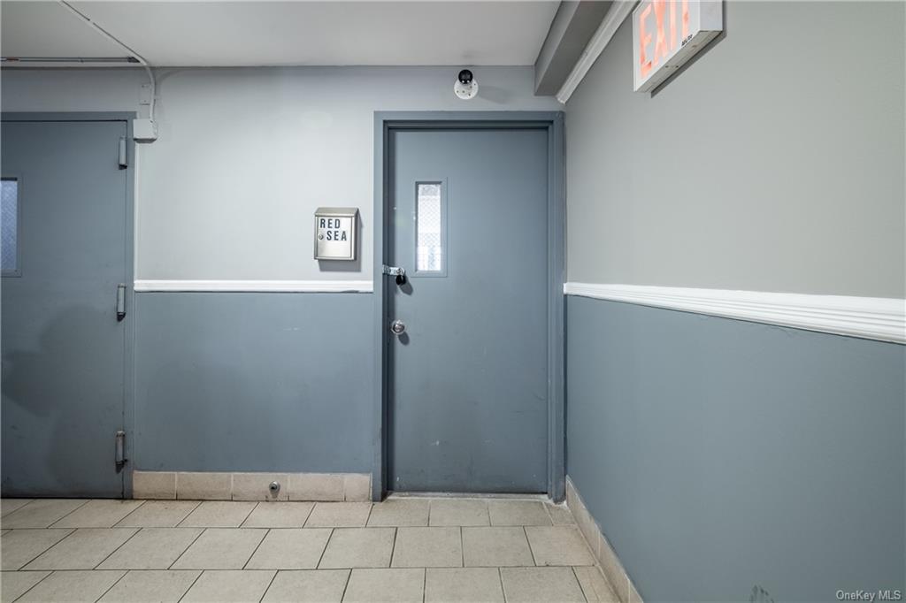 Bronx, New York, 10461, United States, 9 Bedrooms Bedrooms, ,Residential,For Sale,1977043