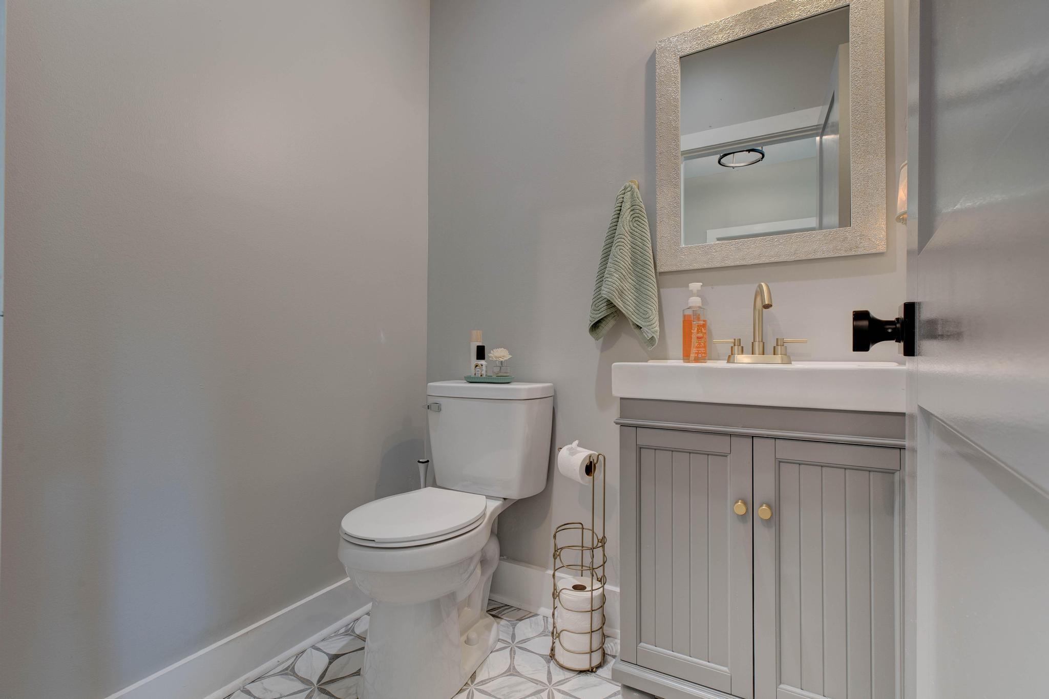 Richmond, Kentucky, 40475, United States, 4 Bedrooms Bedrooms, ,6 BathroomsBathrooms,Residential,For Sale,1971513