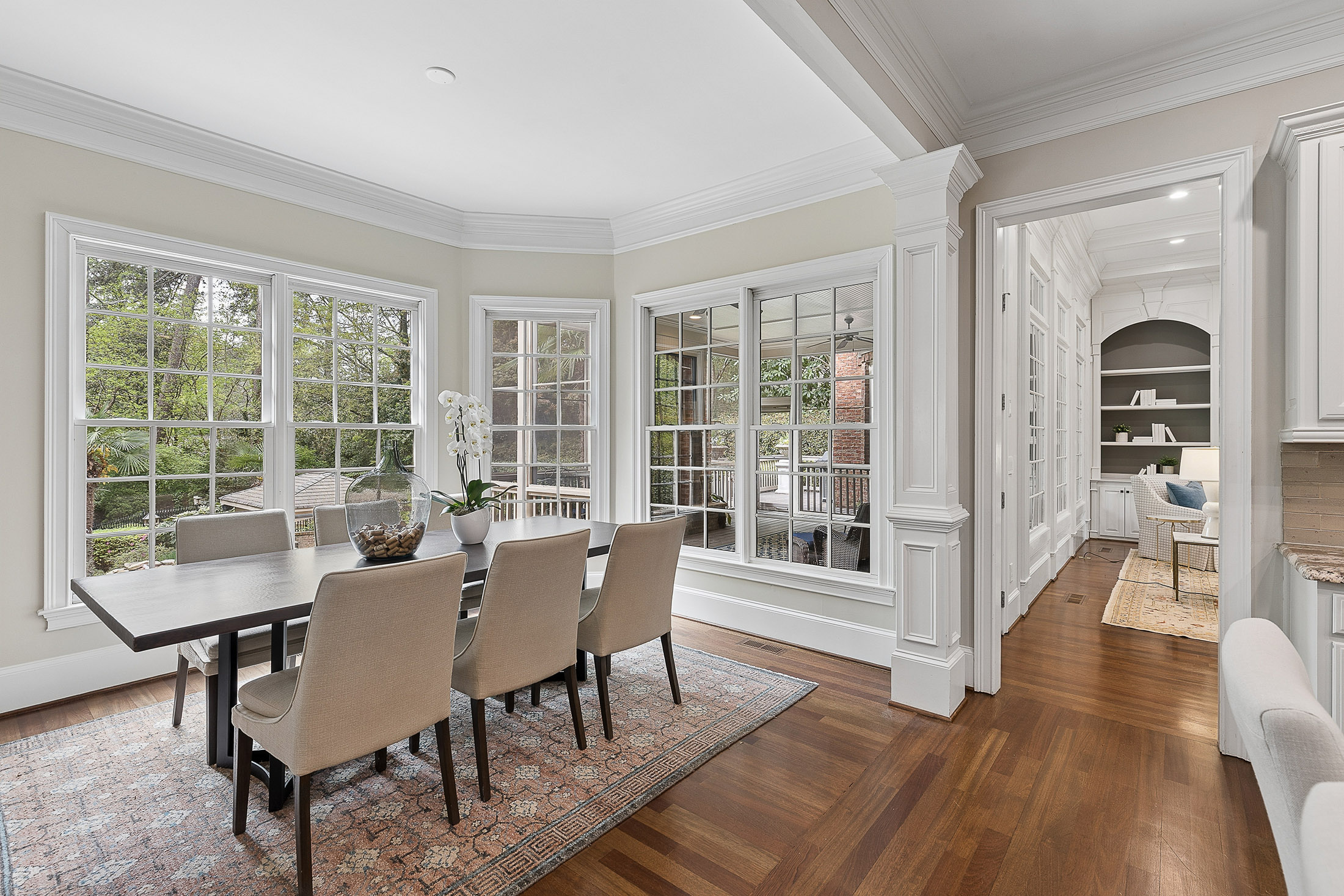  Exquisite Gated Brick and Stone Estate in Sought-after Chastain Park Area - 物件實景