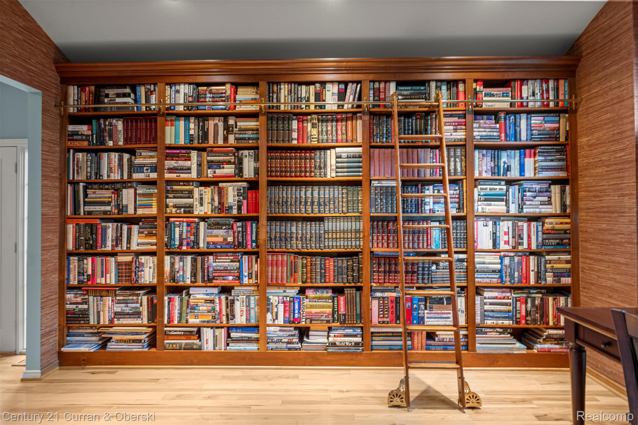 Shelby Charter Township, Michigan, 48316, United States, 2 Bedrooms Bedrooms, ,4 BathroomsBathrooms,Residential,For Sale,1977088