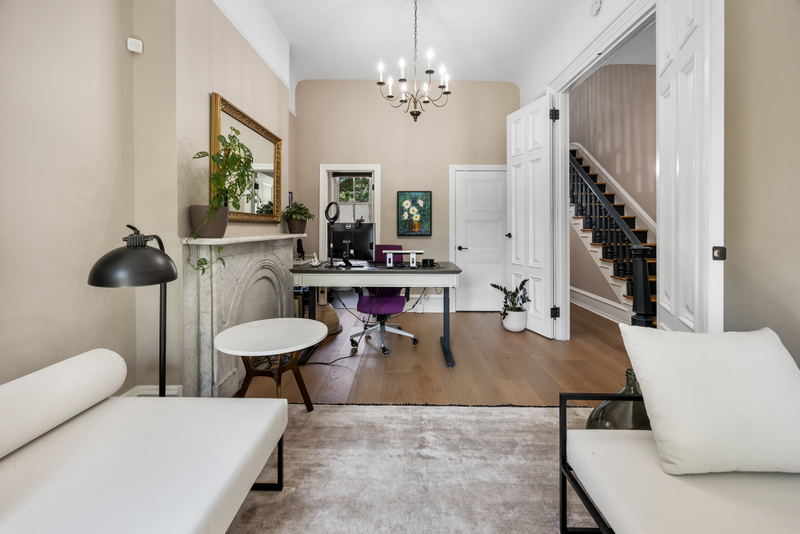 Philadelphia, Pennsylvania, 19130, United States, 5 Bedrooms Bedrooms, ,6 BathroomsBathrooms,Residential,For Sale,1977260