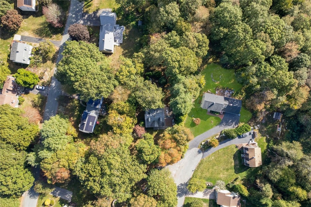 South Kingstown, Rhode Island, 02879, United States, 3 Bedrooms Bedrooms, ,2 BathroomsBathrooms,Residential,For Sale,1987683