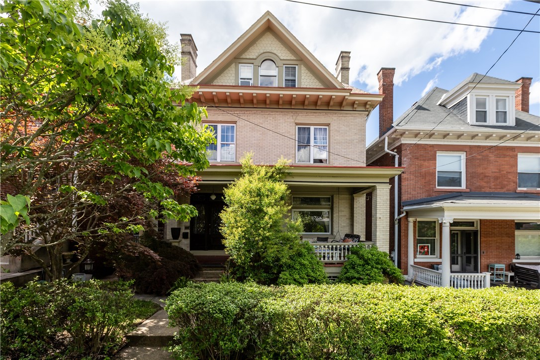 Point Breeze, Pennsylvania, 15206, United States, 6 Bedrooms Bedrooms, ,4 BathroomsBathrooms,Residential,For Sale,1828152