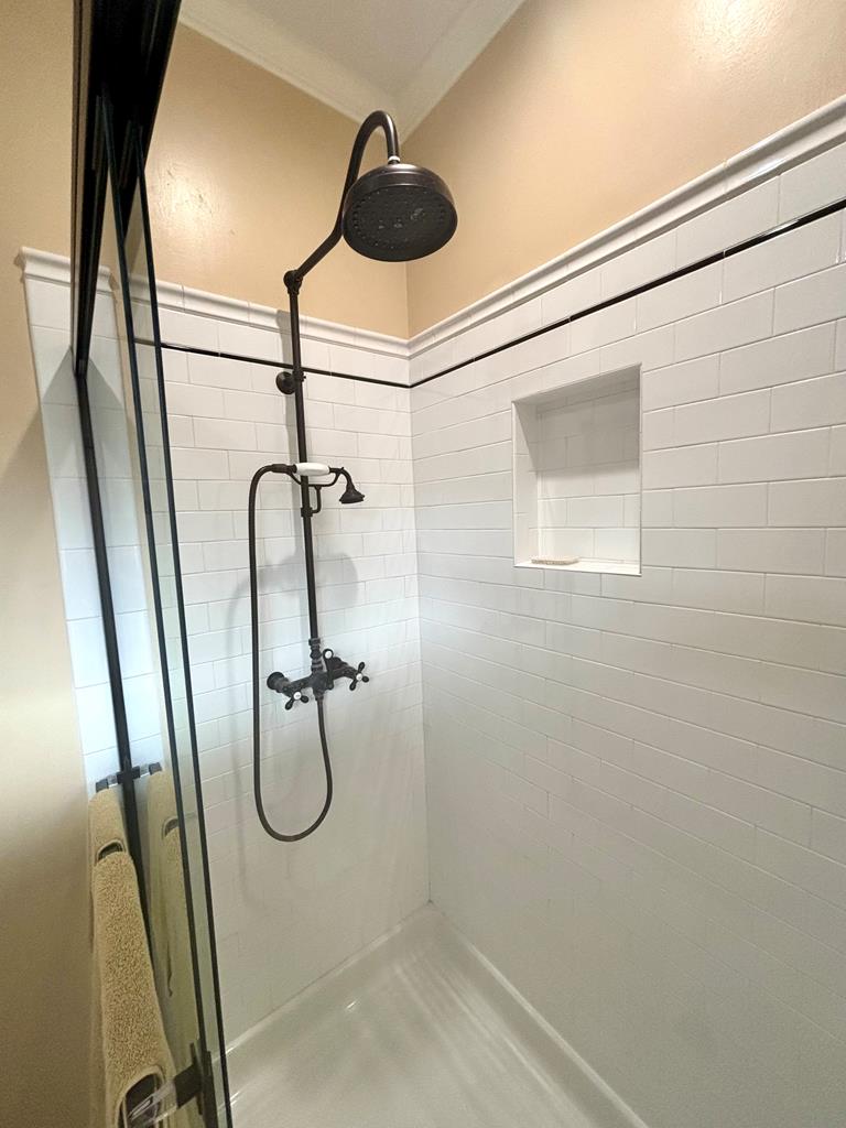 Onancock, Virginia, 23417, United States, 3 Bedrooms Bedrooms, ,2 BathroomsBathrooms,Residential,For Sale,1989733