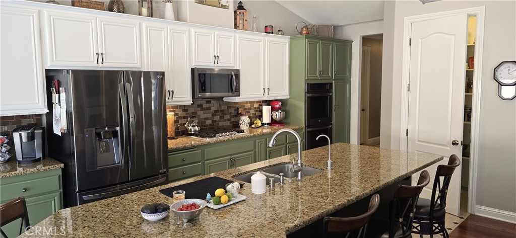 Lompoc, California, 93436, United States, 4 Bedrooms Bedrooms, ,3 BathroomsBathrooms,Residential,For Sale,2030840