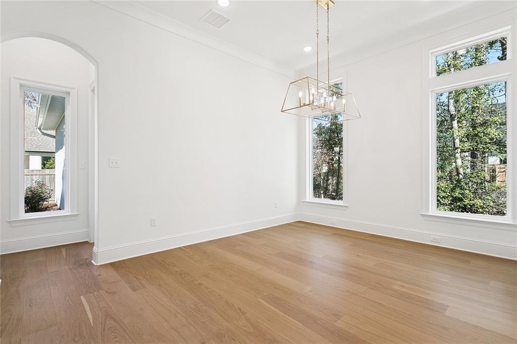 Covington, Louisiana, 70433, United States, 4 Bedrooms Bedrooms, ,3 BathroomsBathrooms,Residential,For Sale,1989421