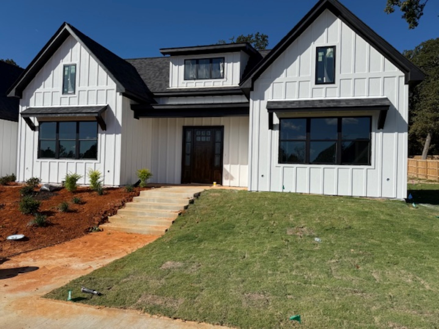 Tyler, Texas, 75706, United States, 4 Bedrooms Bedrooms, ,4 BathroomsBathrooms,Residential,For Sale,1983227