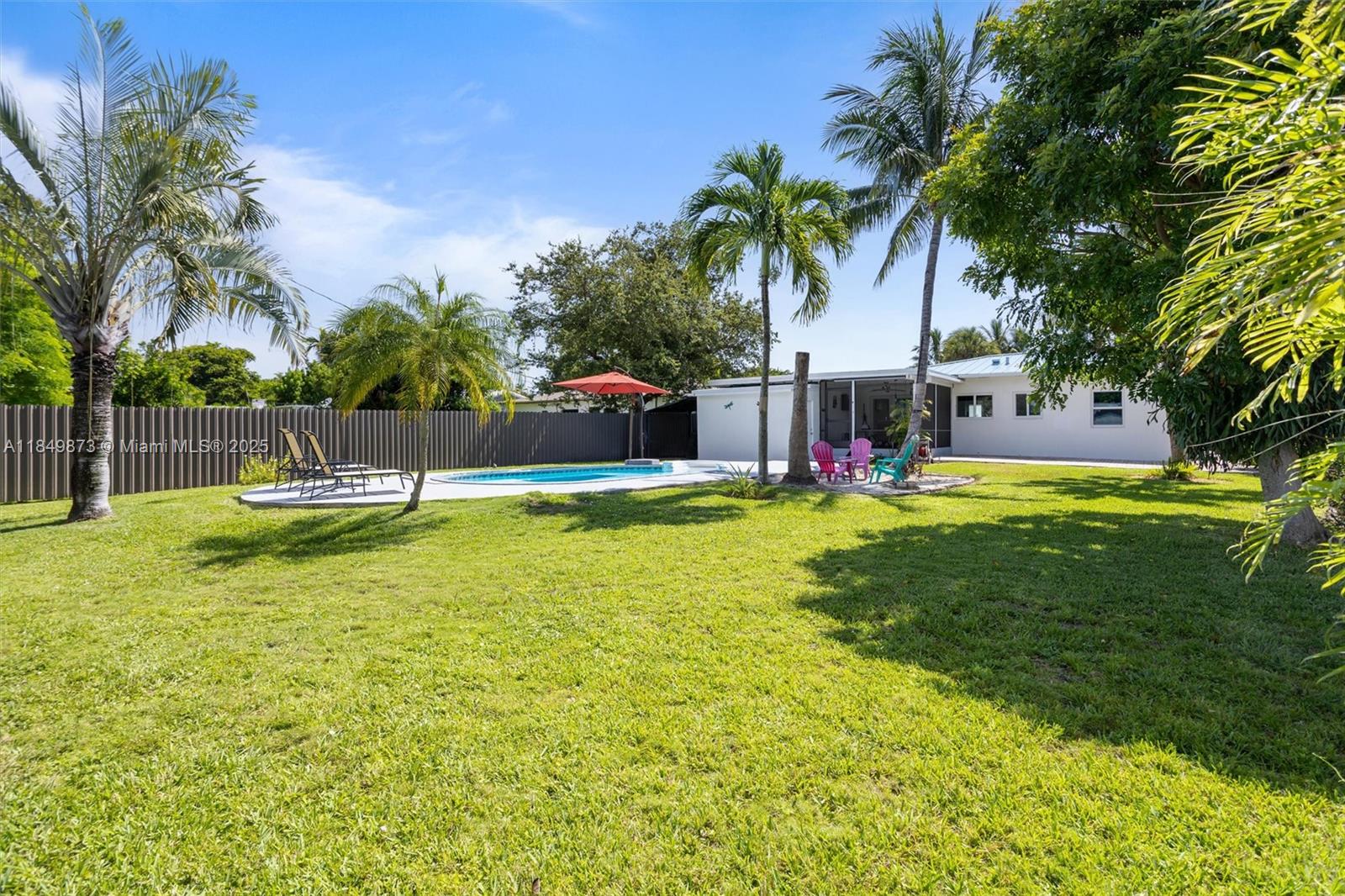 Dania Beach, Florida, 33004, United States, 3 Bedrooms Bedrooms, ,2 BathroomsBathrooms,Residential,For Sale,1907559